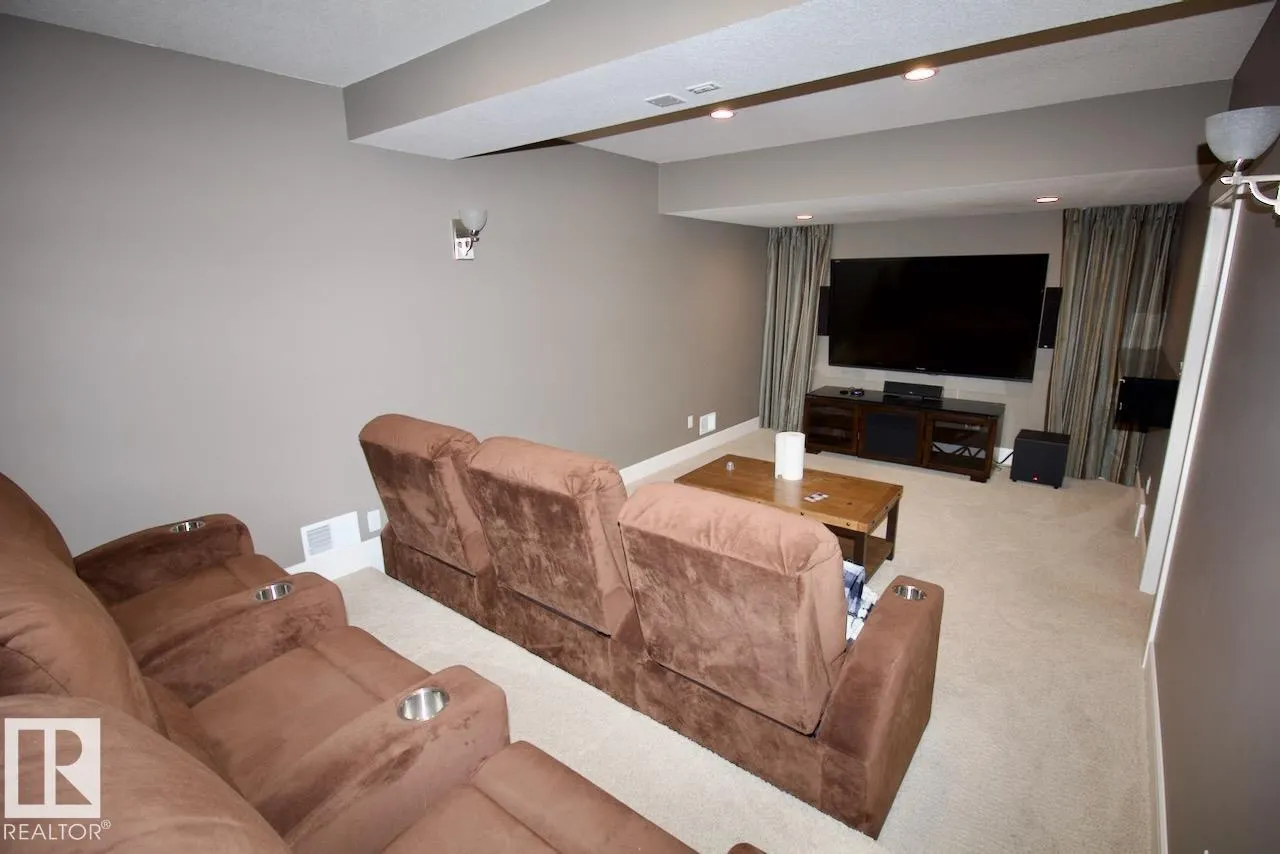 7704 ELLESMERE Lane