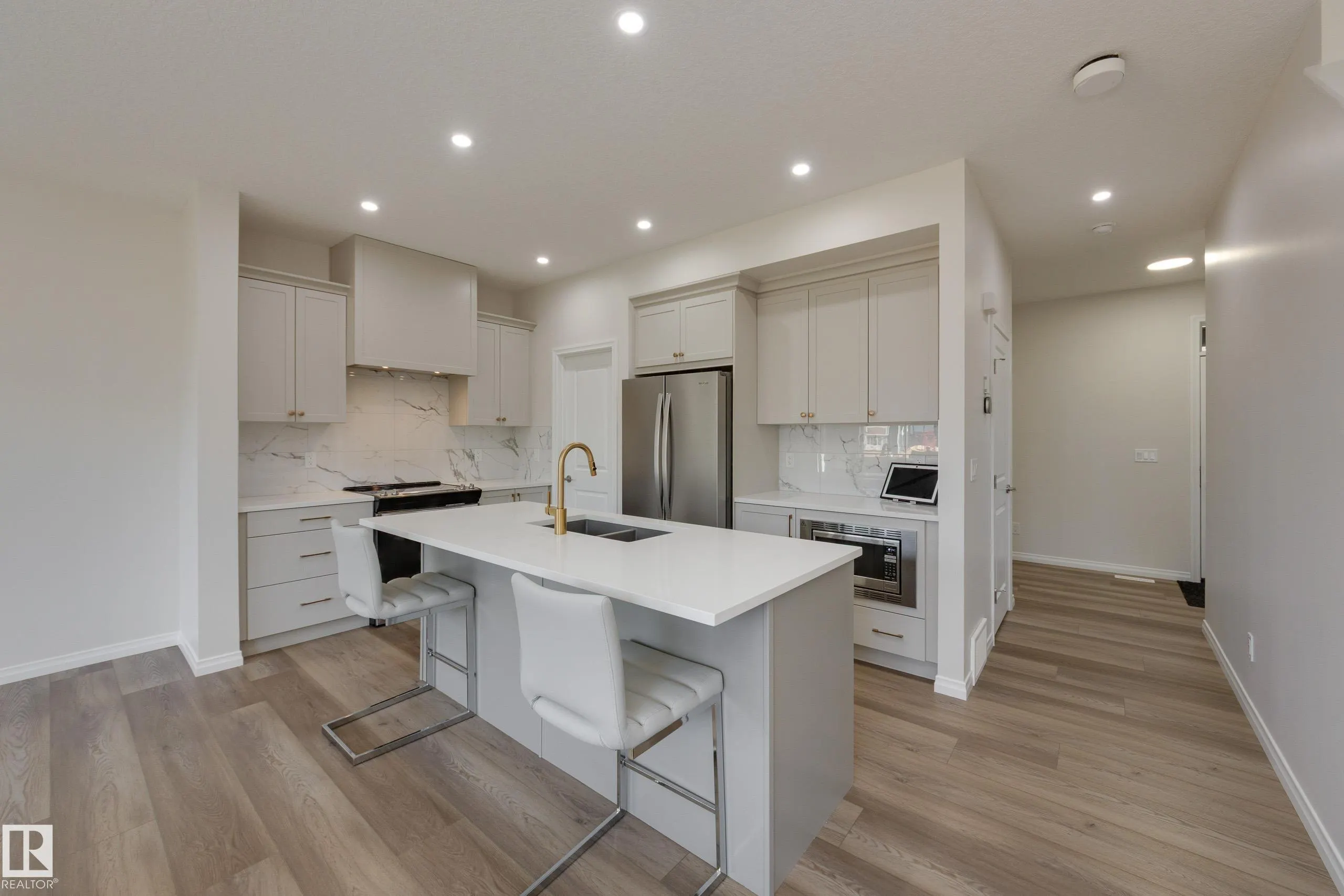 13048 212 Street