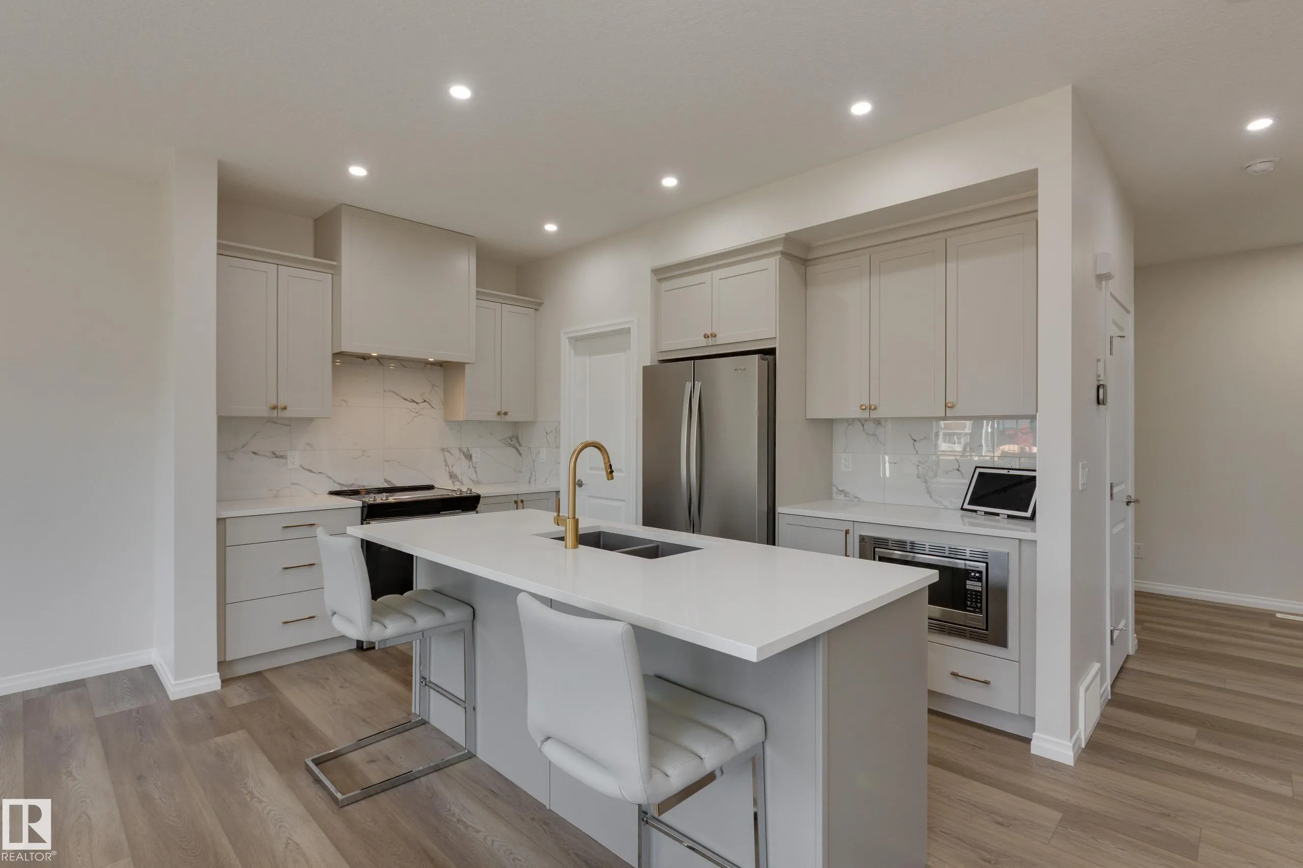 13048 212 Street