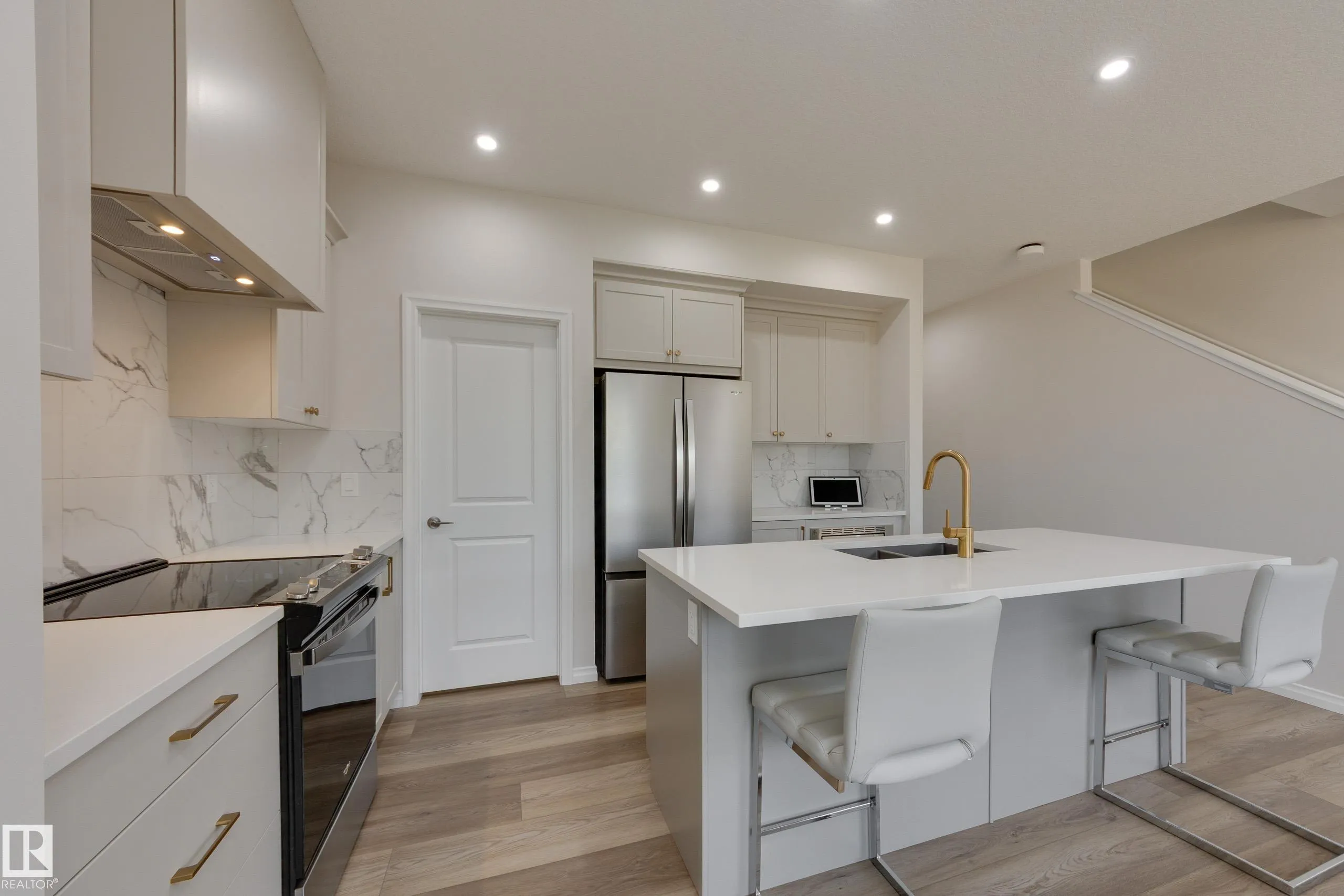 13048 212 Street