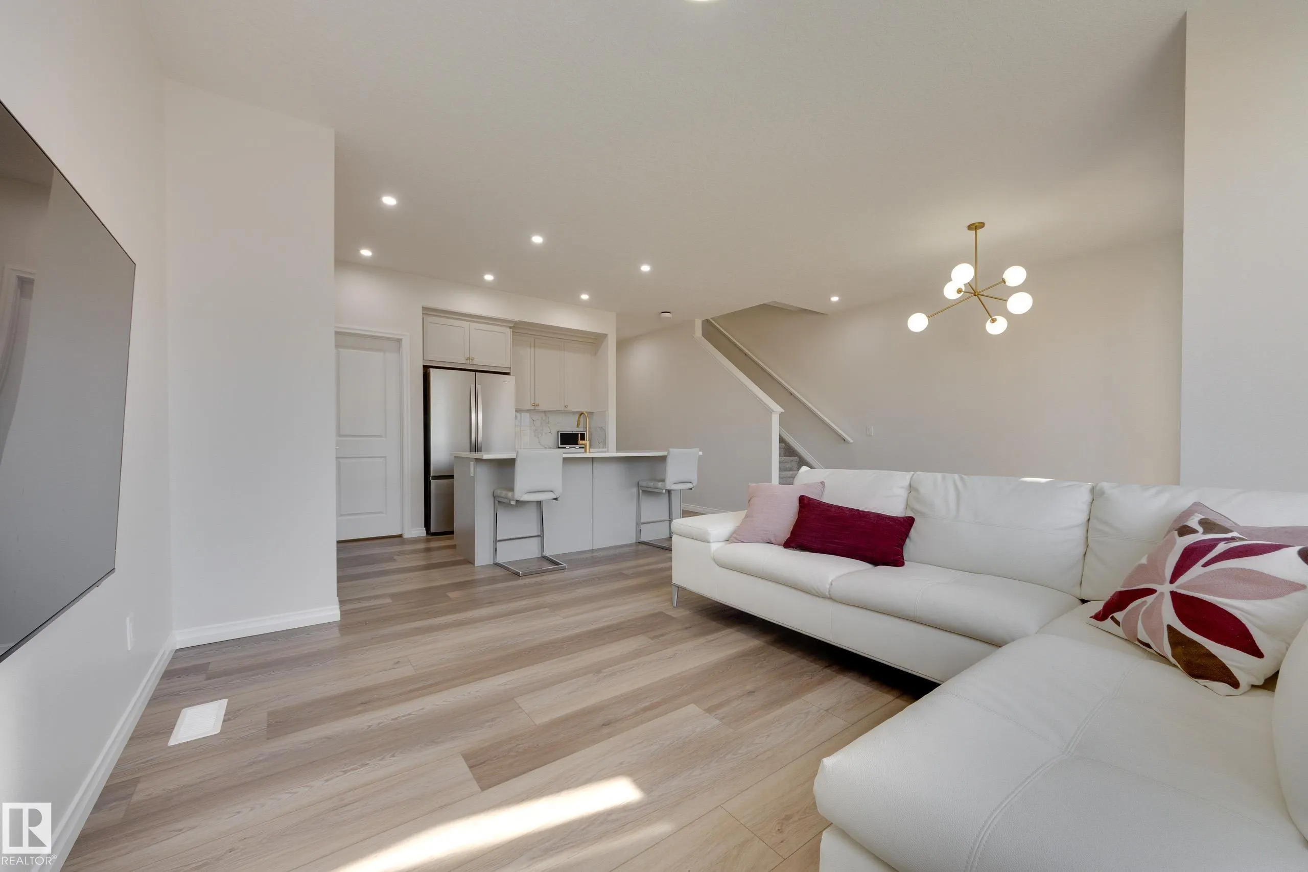 13048 212 Street