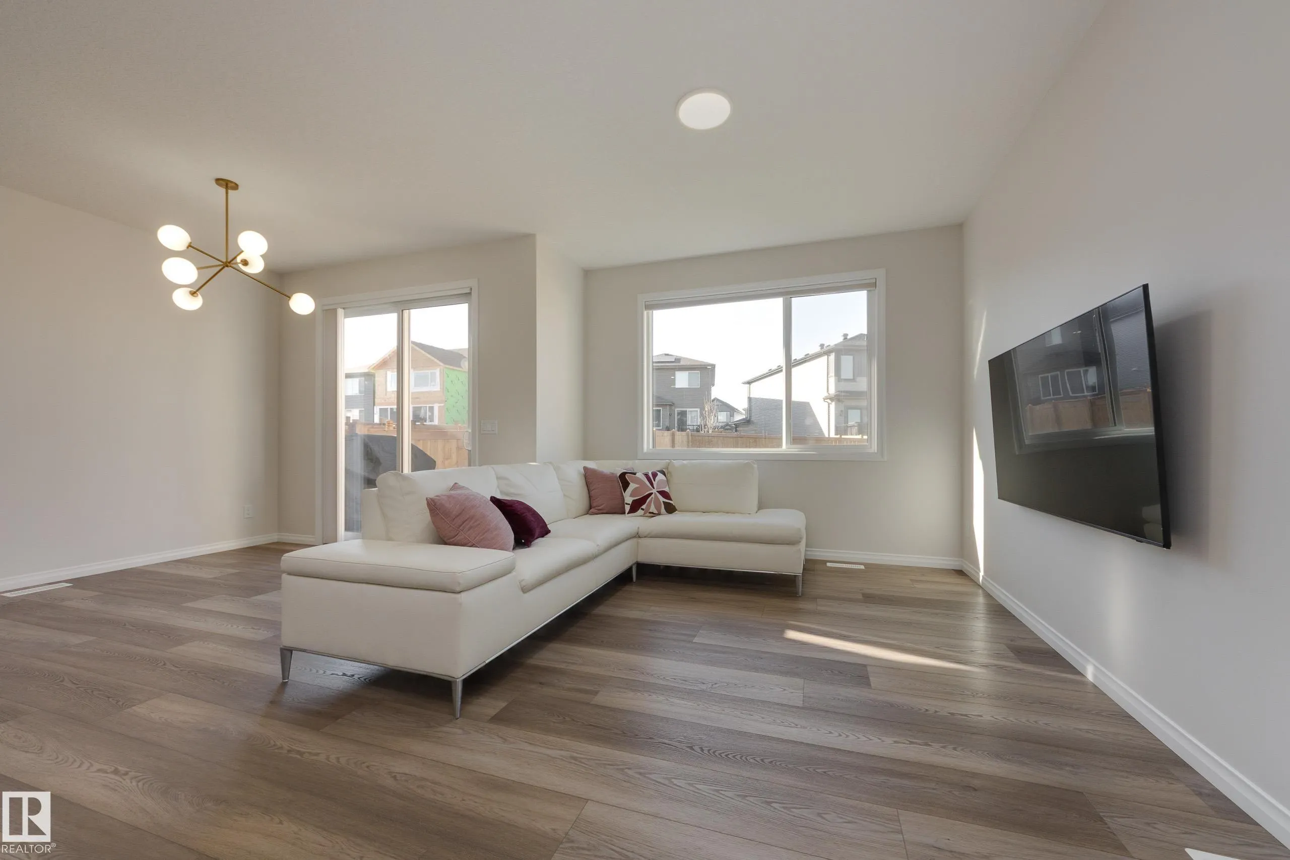 13048 212 Street