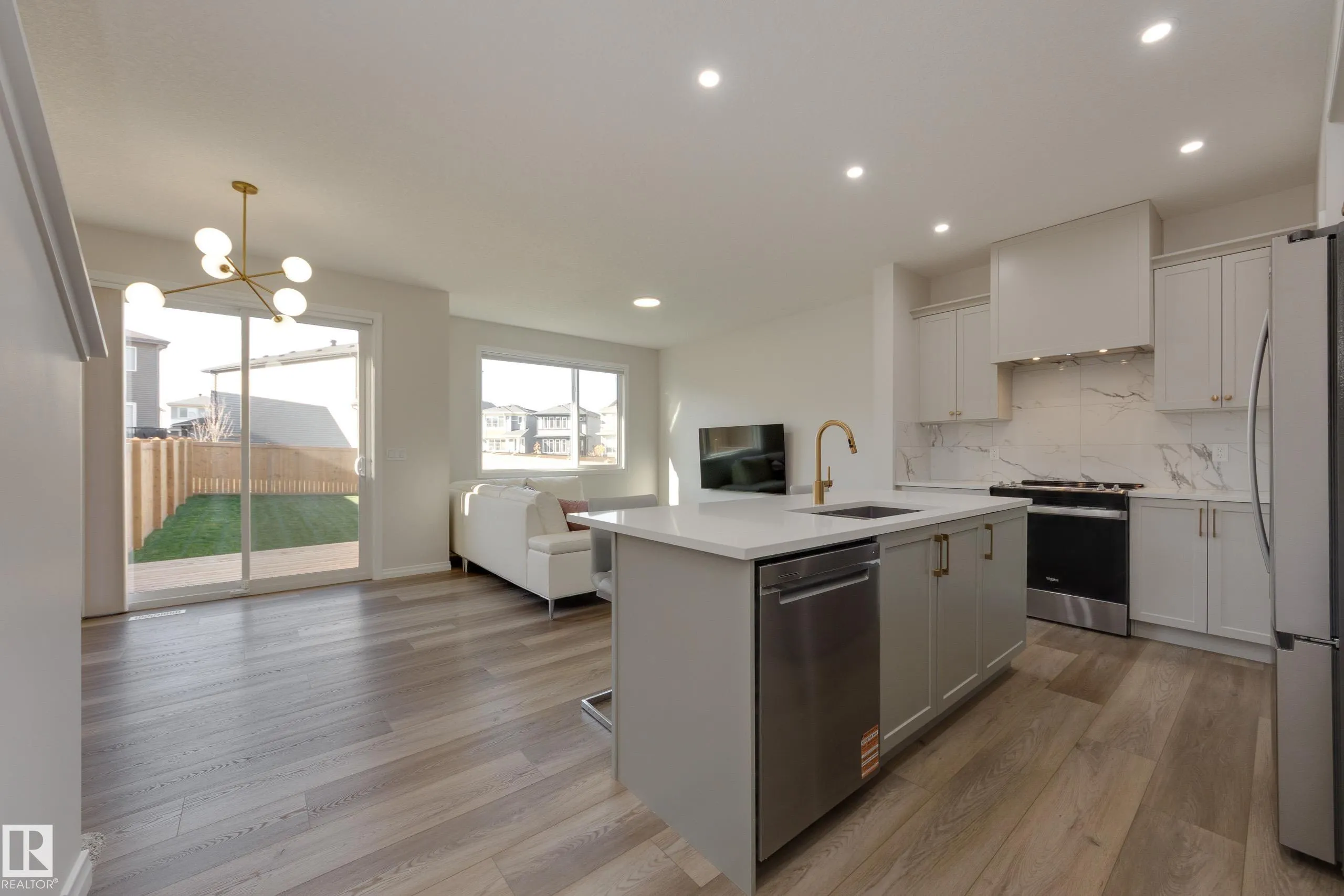 13048 212 Street