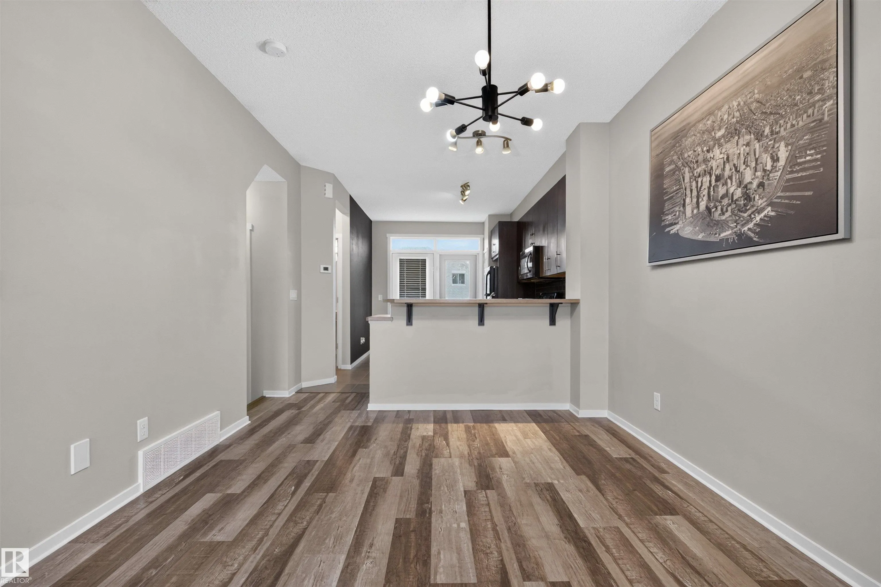 603 WATT Boulevard