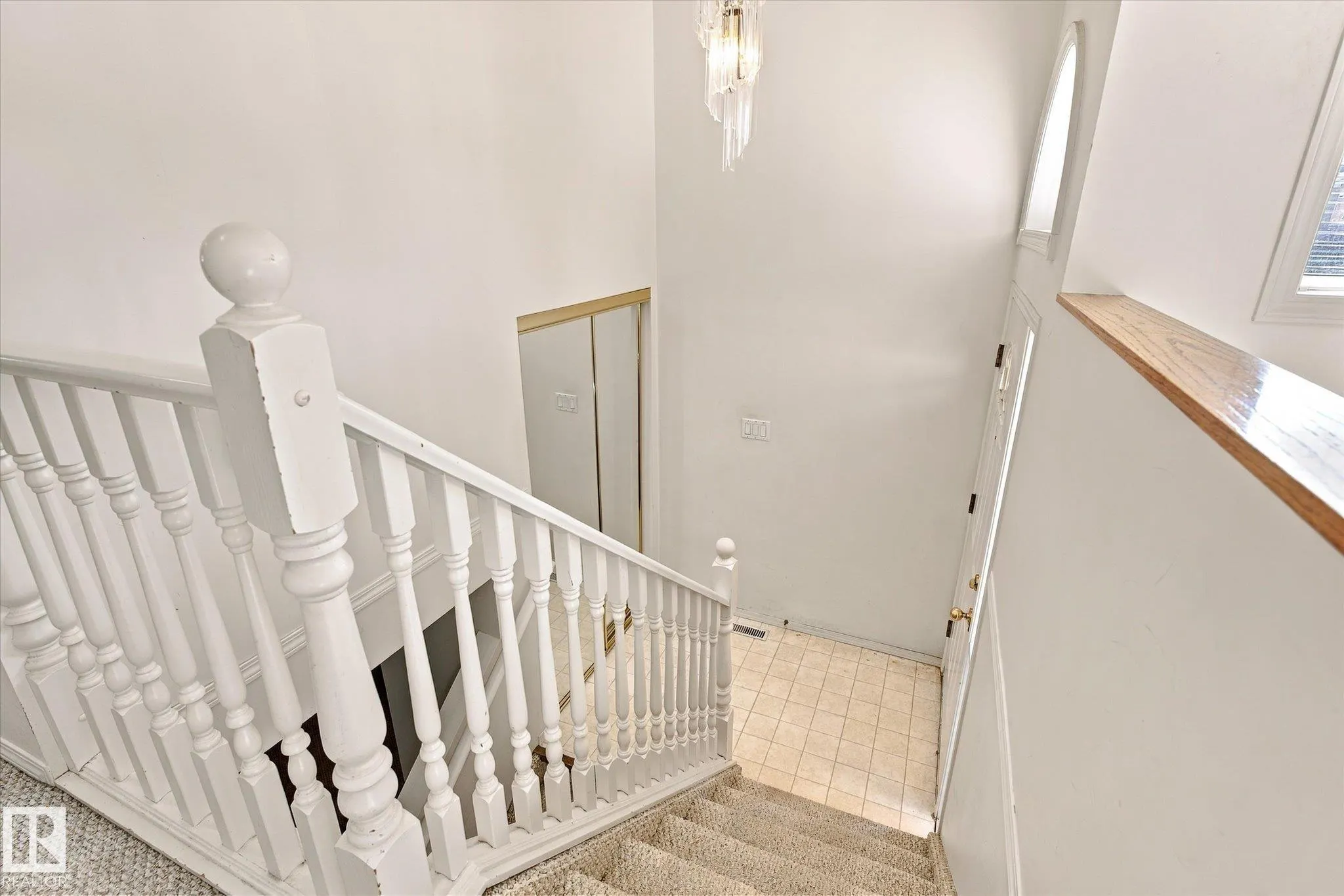 11115 9 Ave