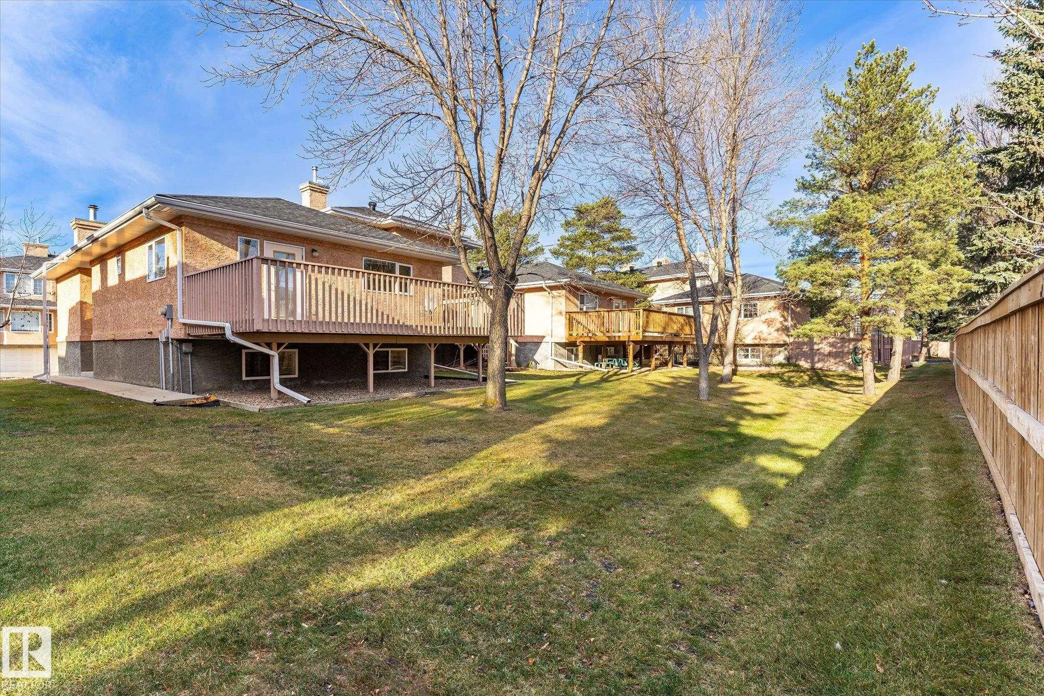 11115 9 Ave