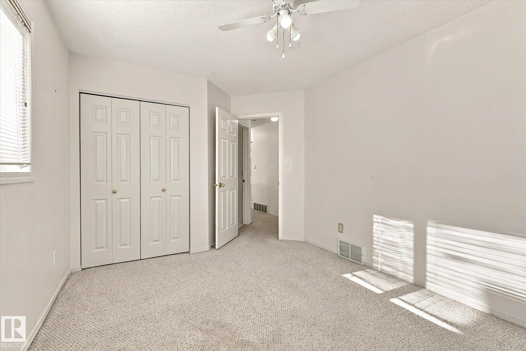 11115 9 Ave