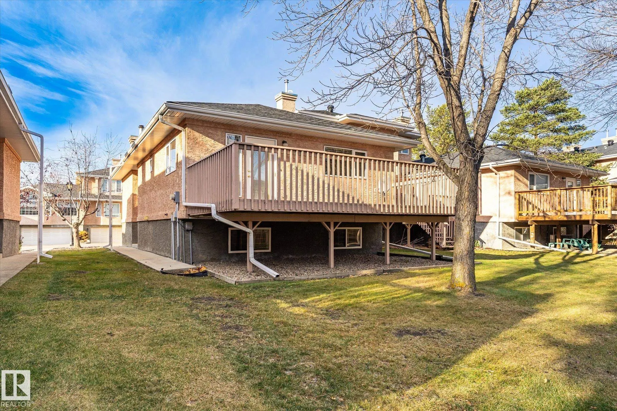 11115 9 Ave