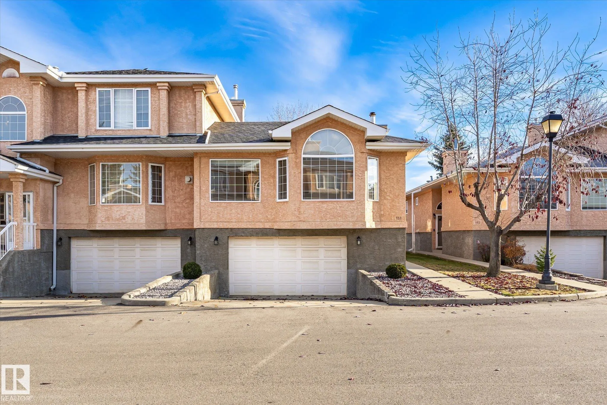 11115 9 Ave