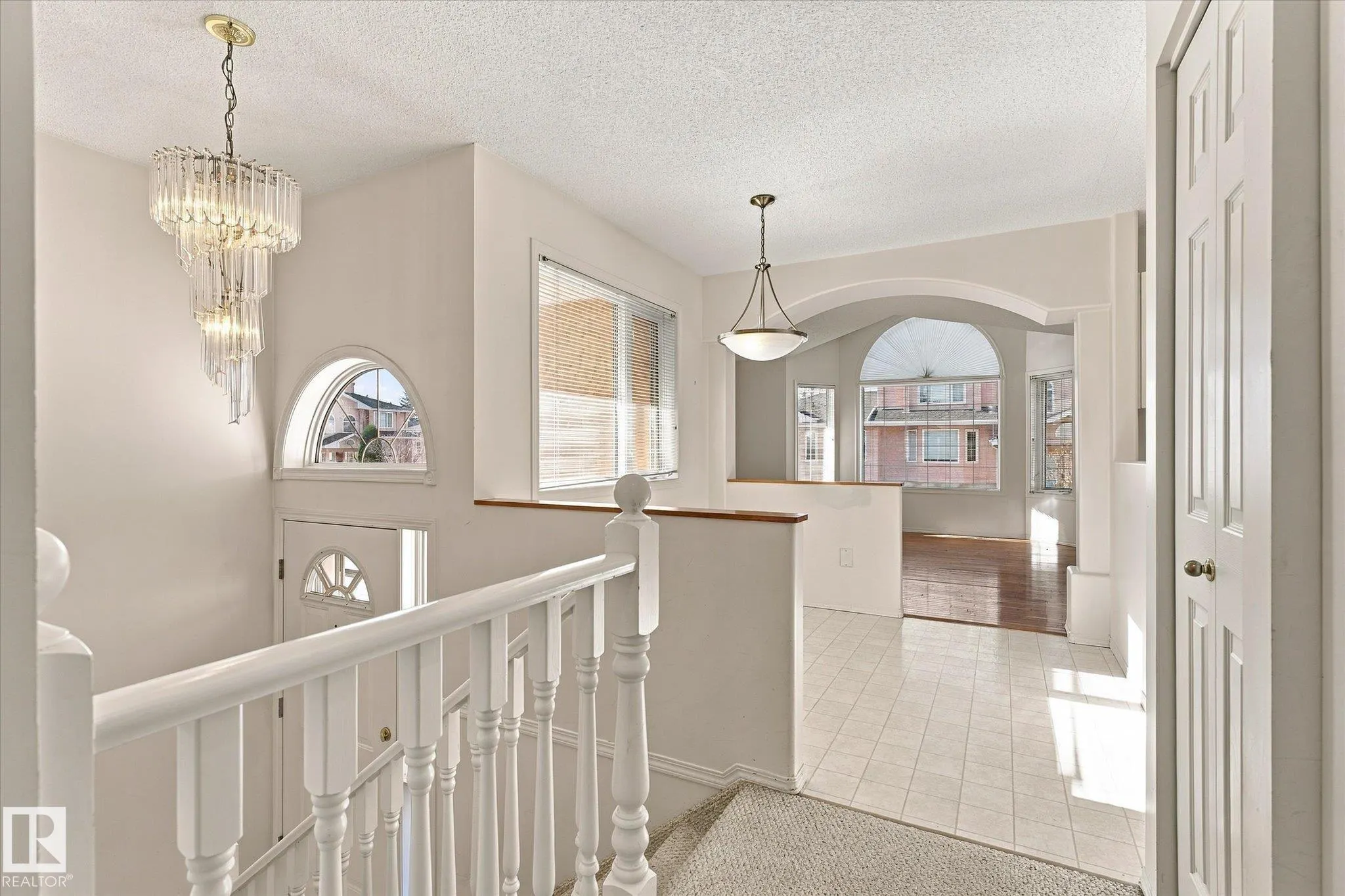 11115 9 Ave