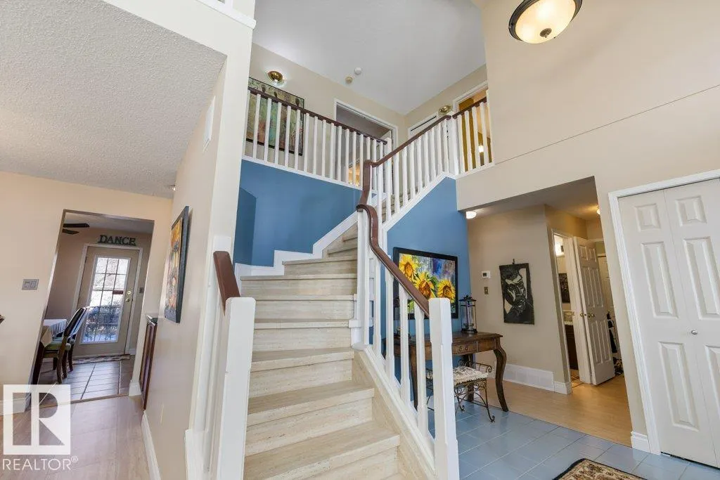 9 PAQUETTE Place