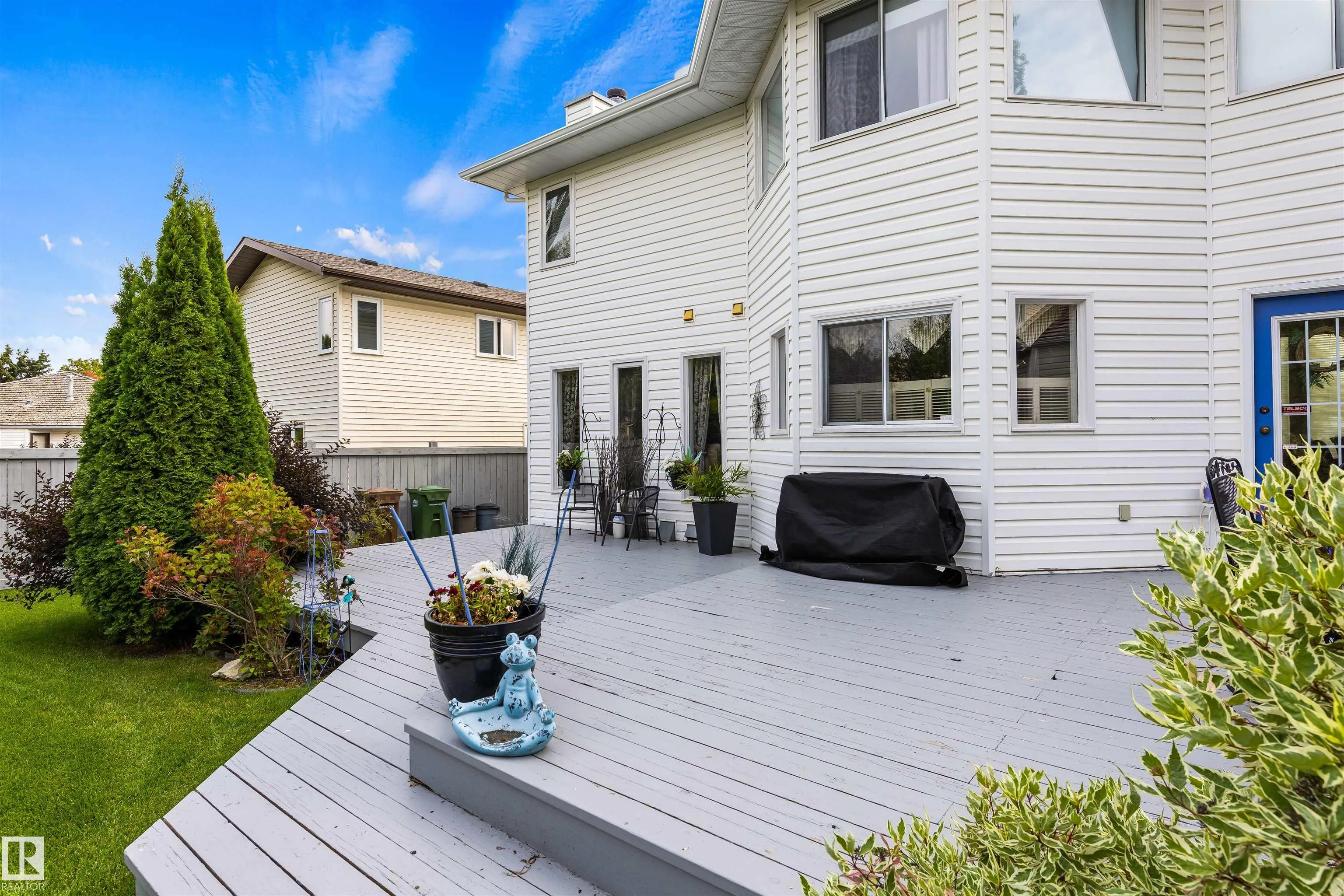 9 PAQUETTE Place