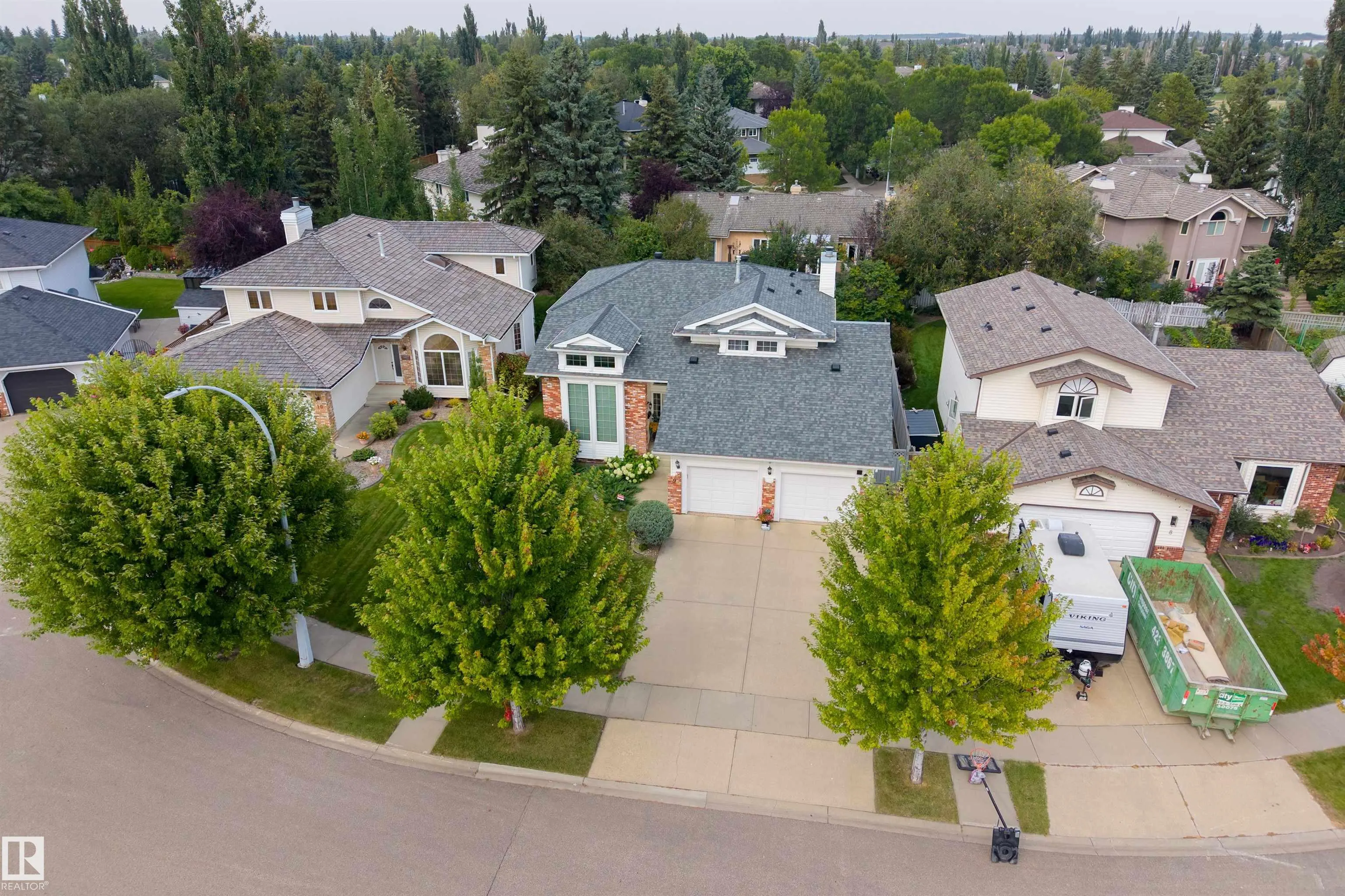 9 PAQUETTE Place