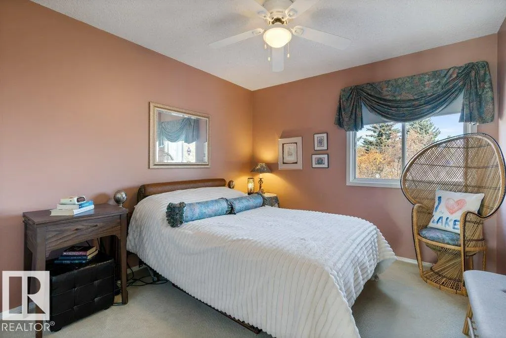 9 PAQUETTE Place