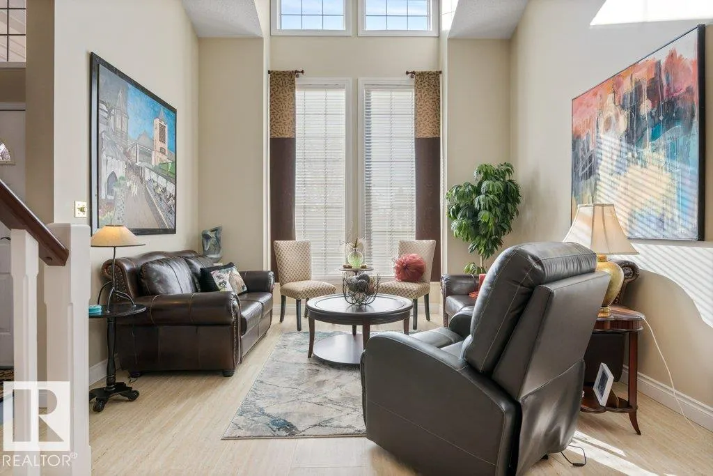 9 PAQUETTE Place