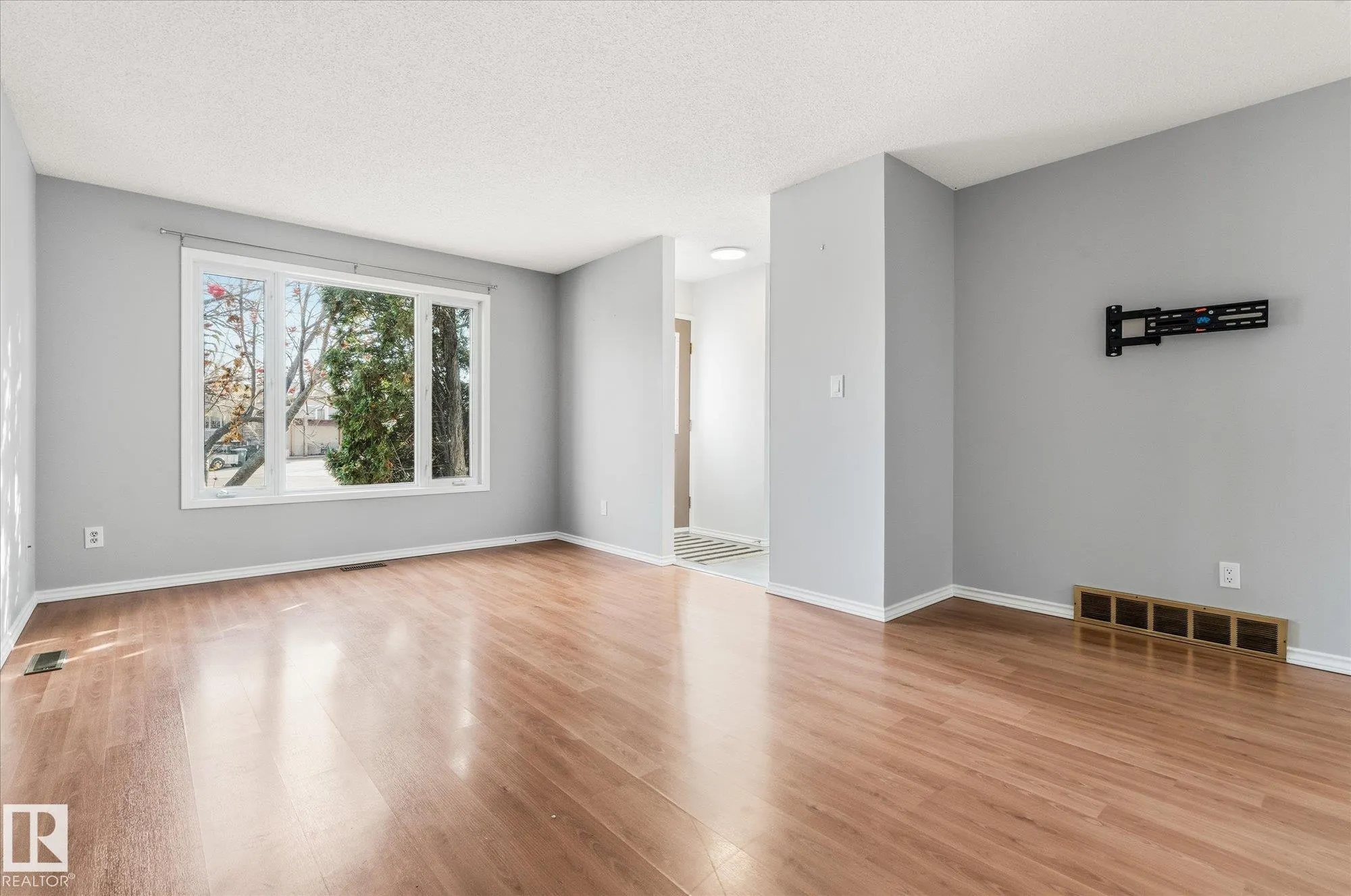 7 WESTERLAND Place