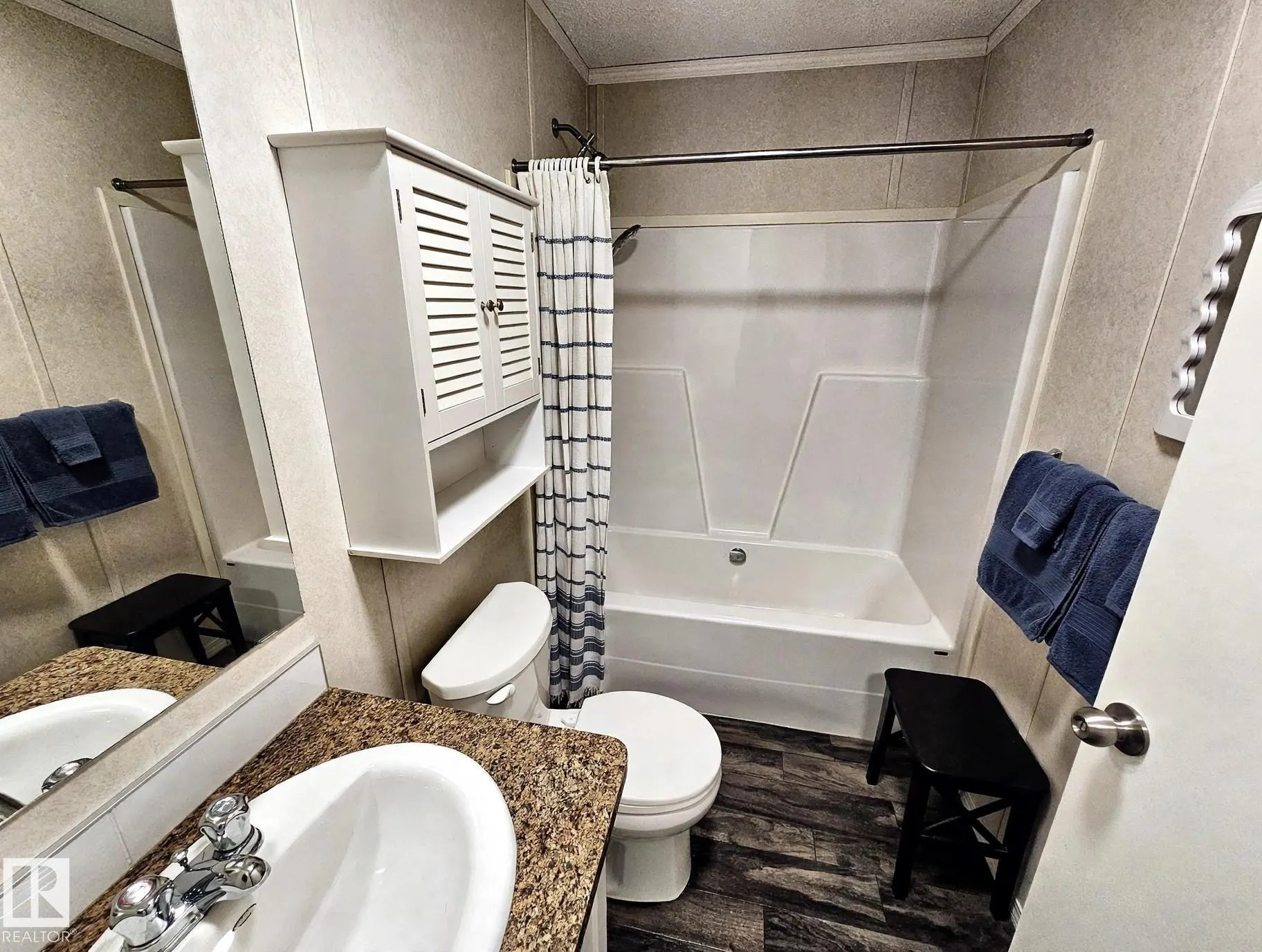 12604 153 Avenue