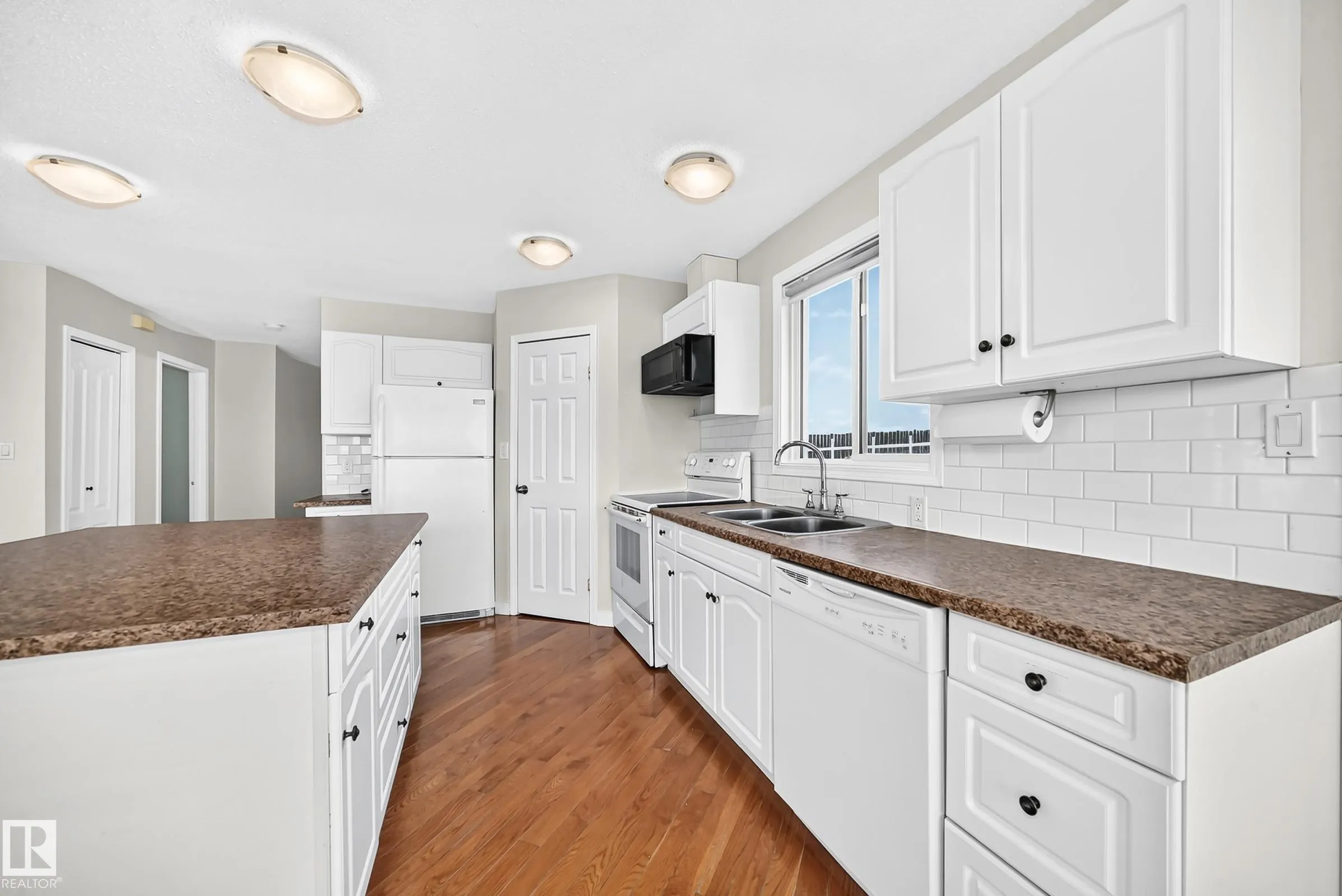 58111 LILY LAKE Road