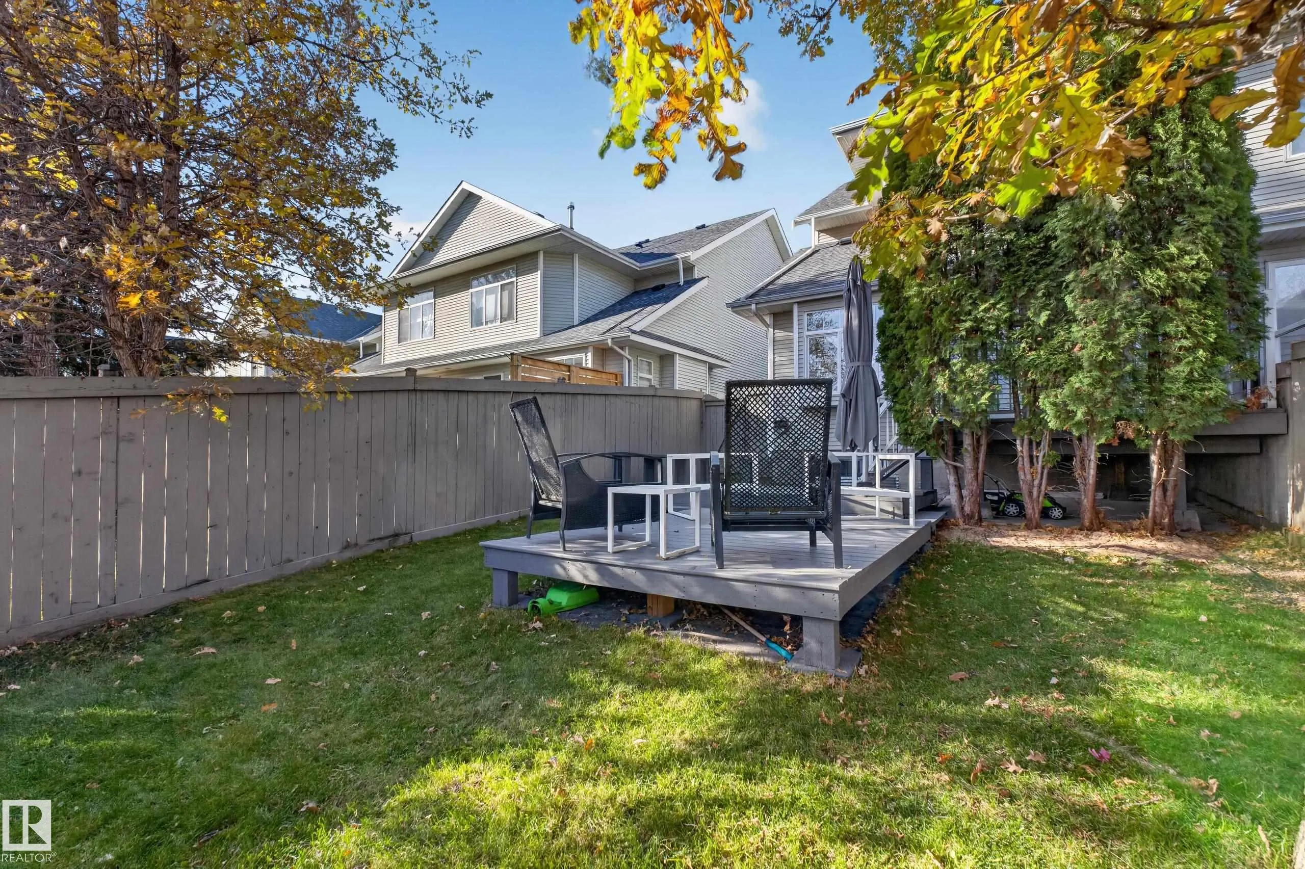 200 ERIN RIDGE Drive