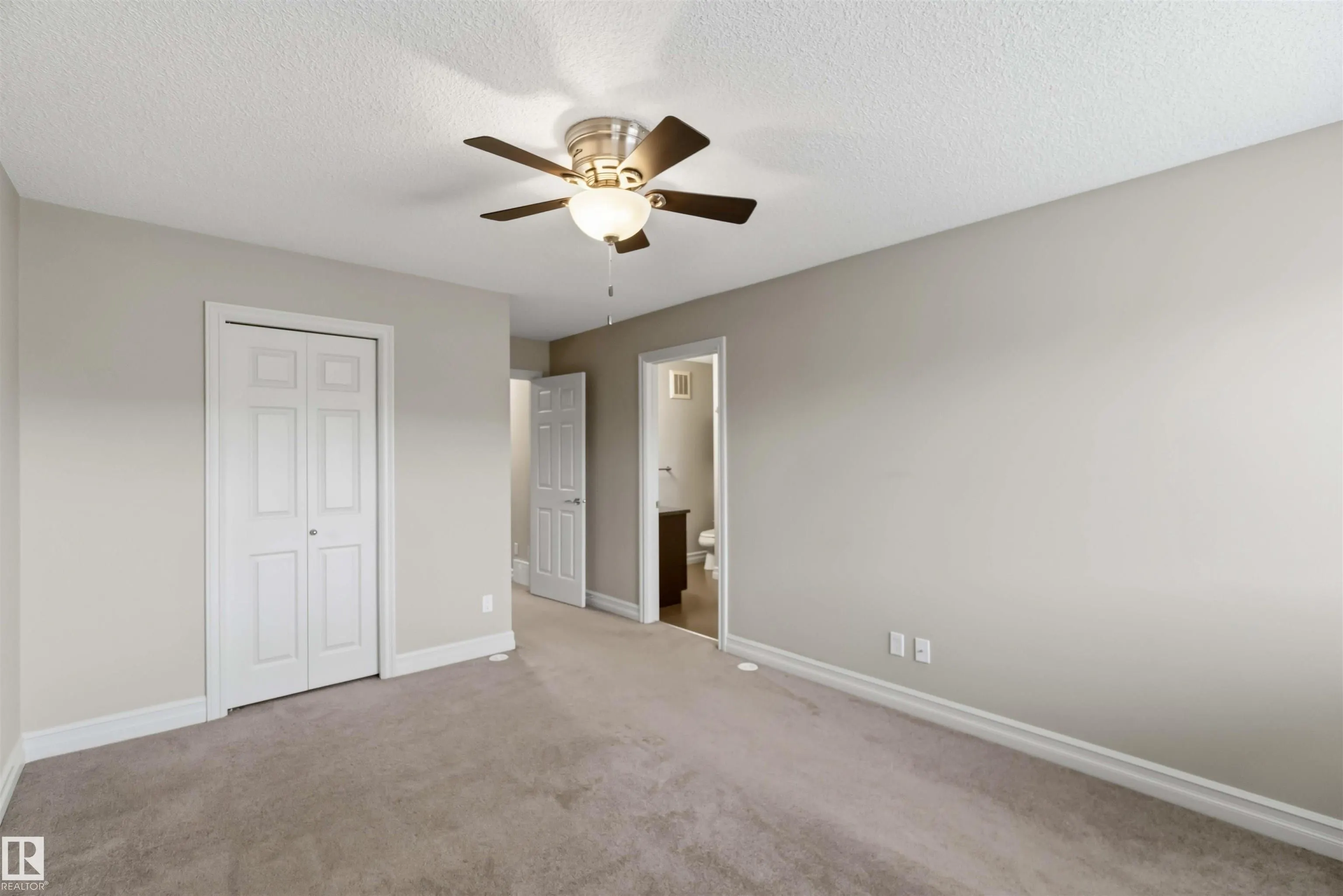 219 CHARLOTTE Way