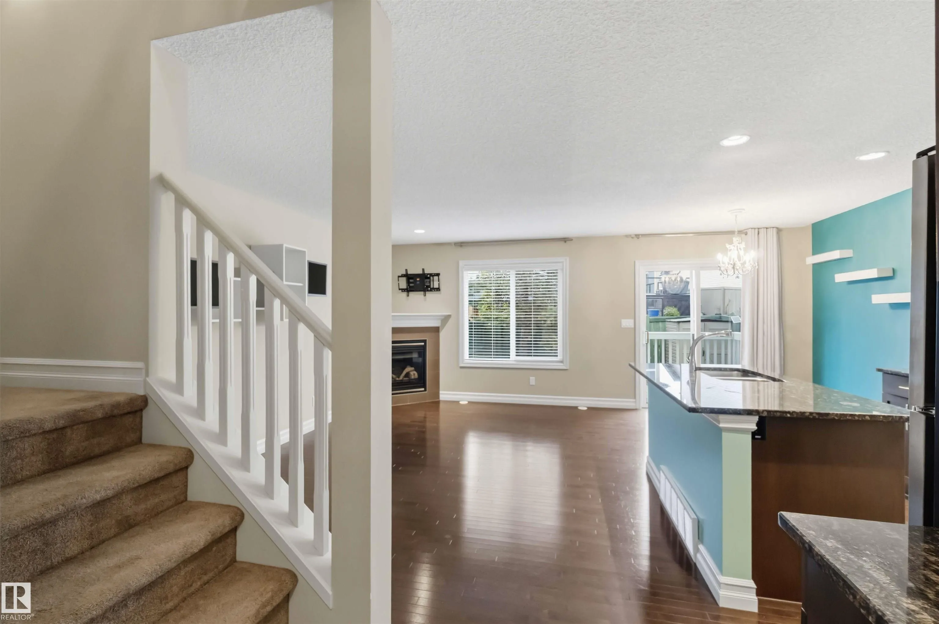 219 CHARLOTTE Way