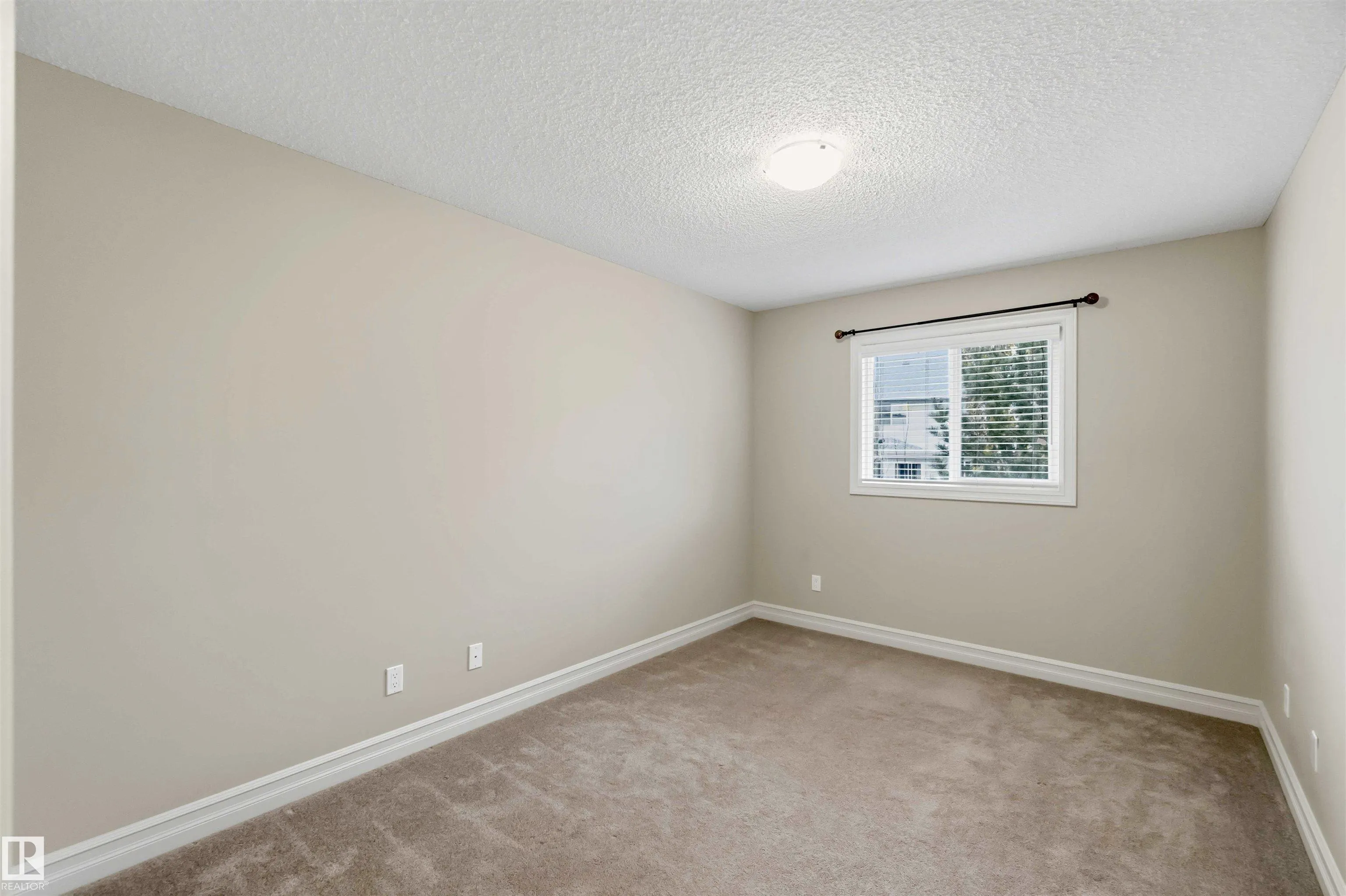 219 CHARLOTTE Way