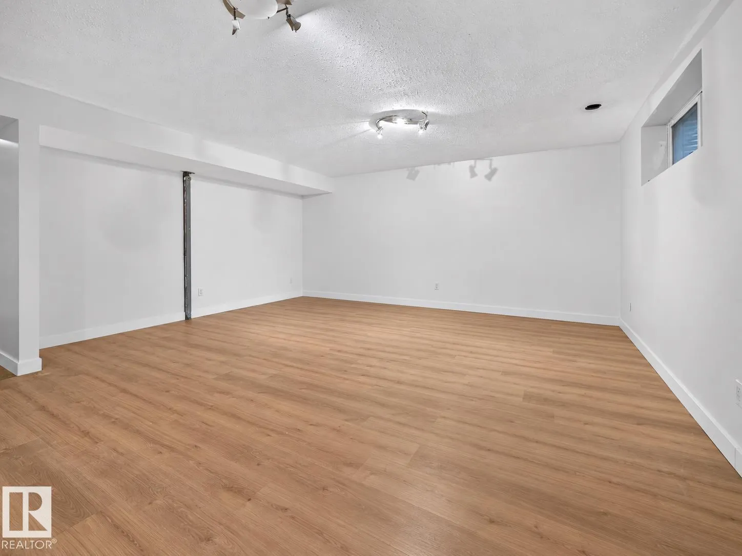 114 EASTGATE Way