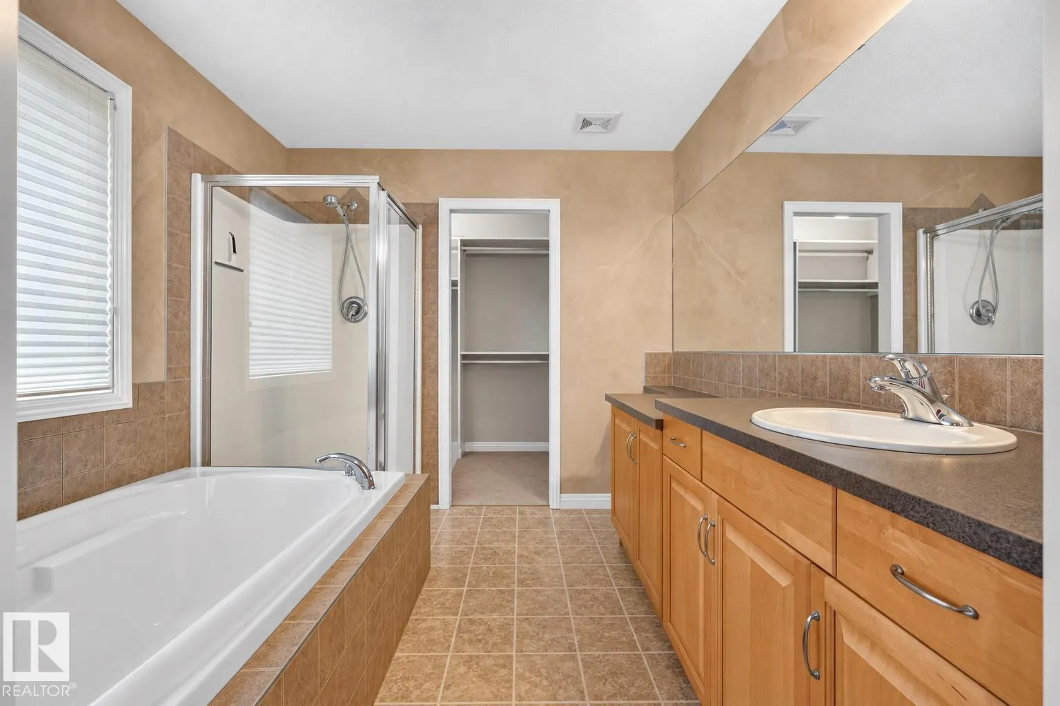 114 EASTGATE Way