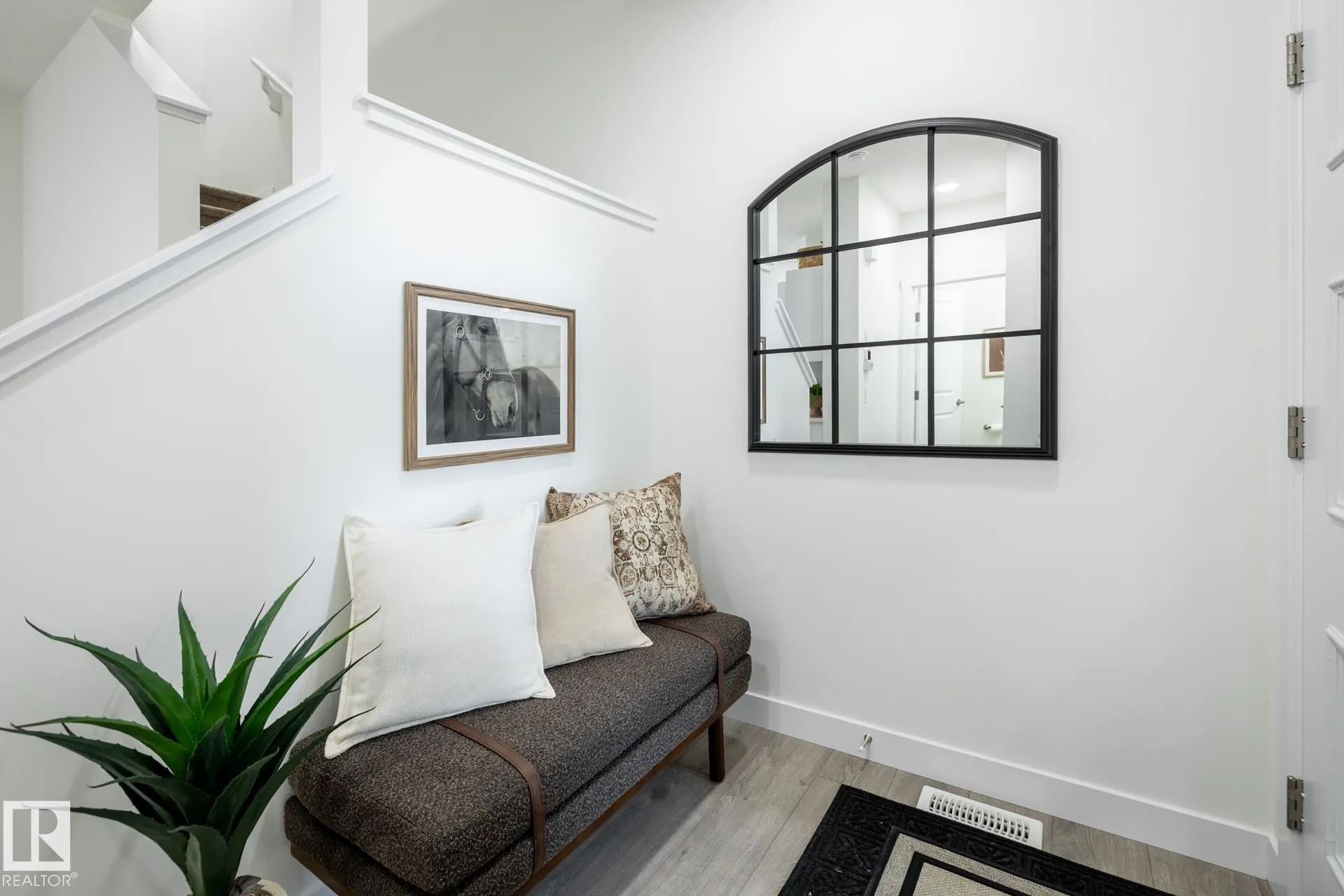 2 Iris Avenue