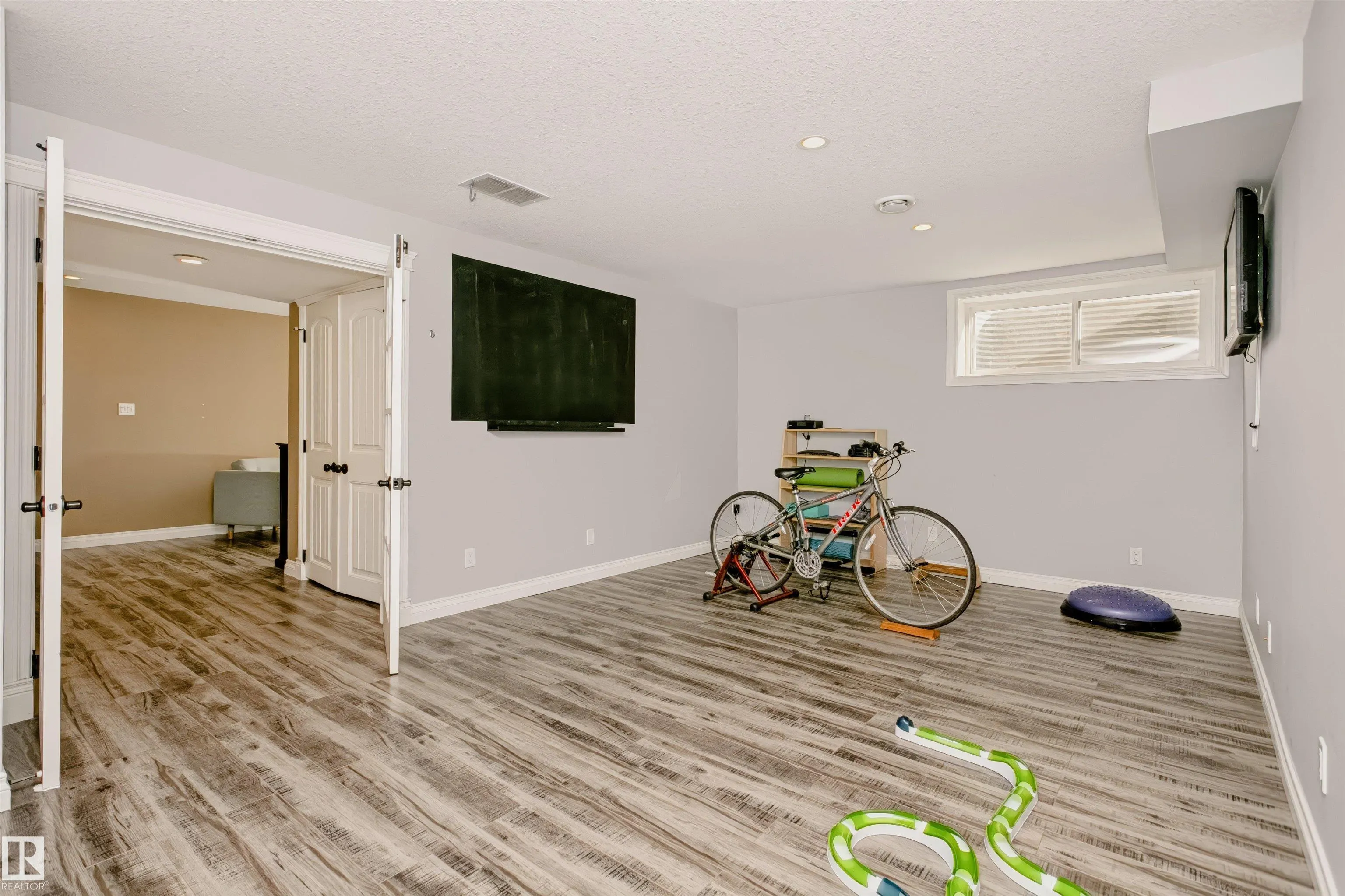 5468 THIBAULT Wynd