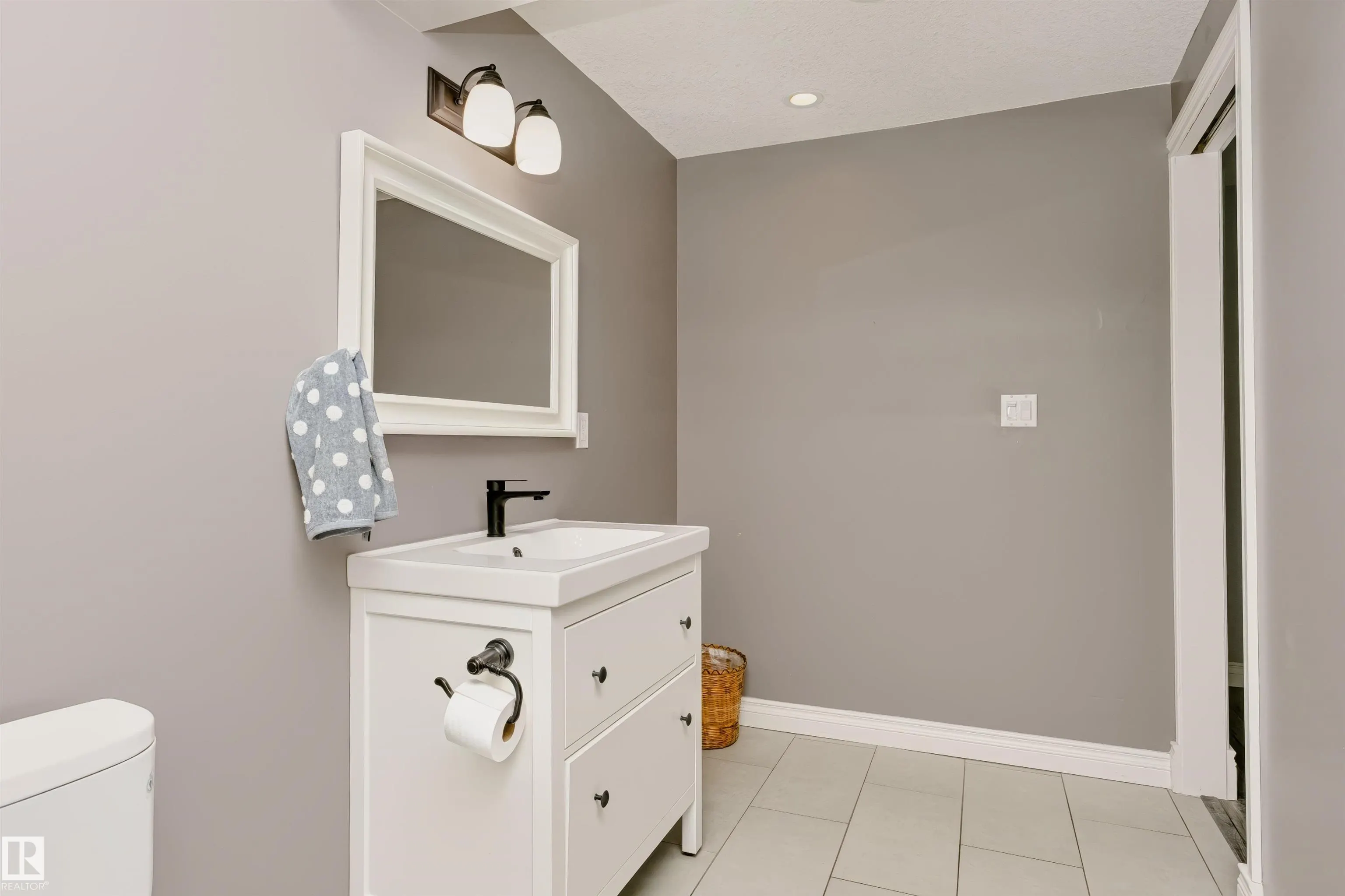 5468 THIBAULT Wynd
