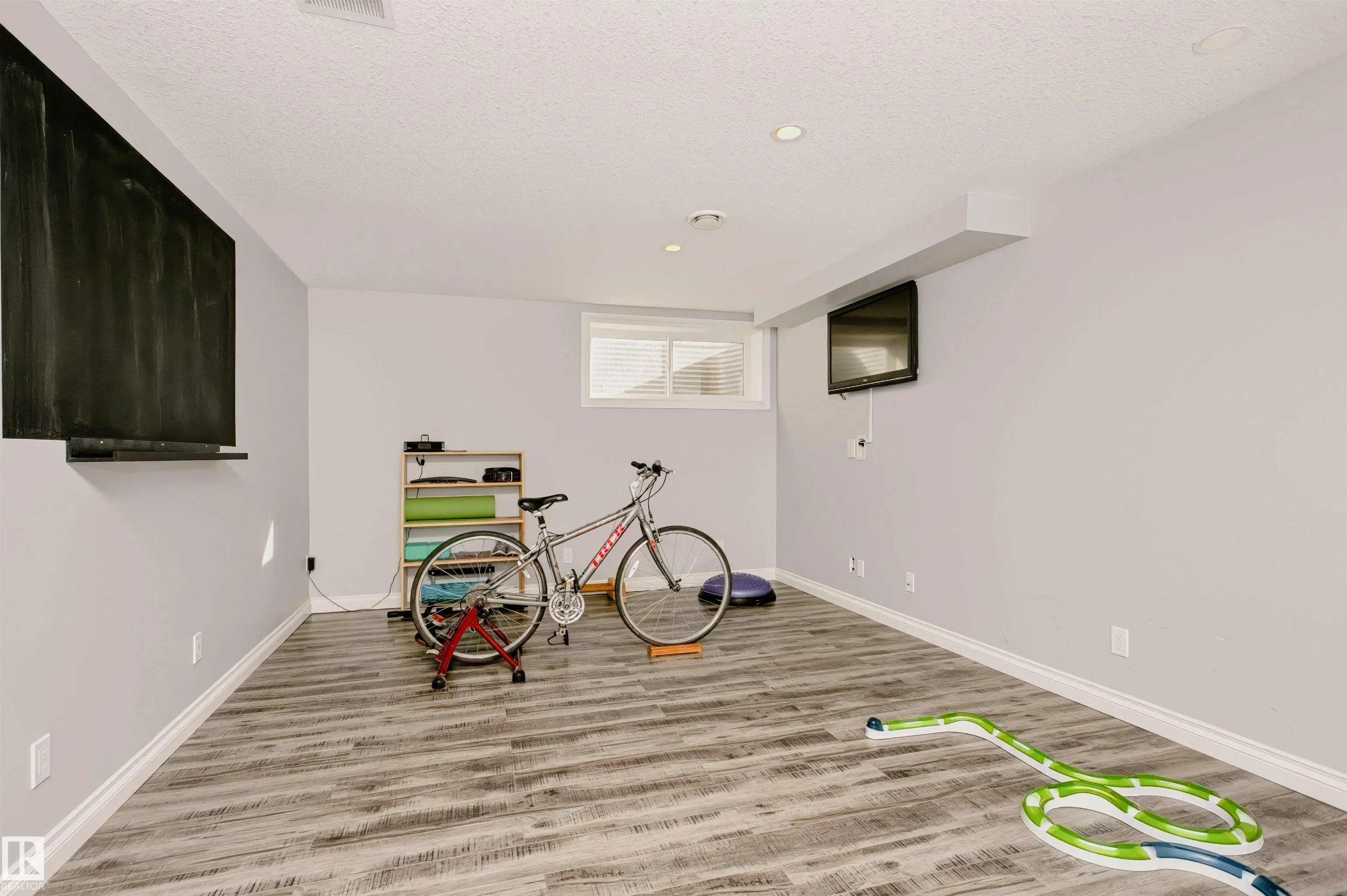 5468 THIBAULT Wynd