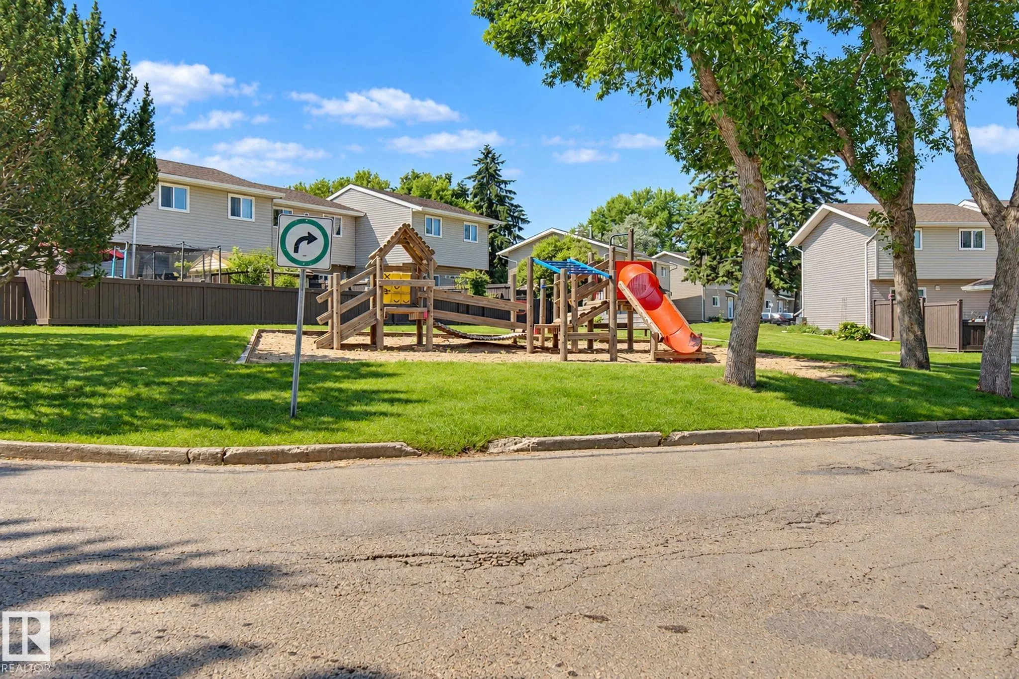 304 SPRUCE Glen