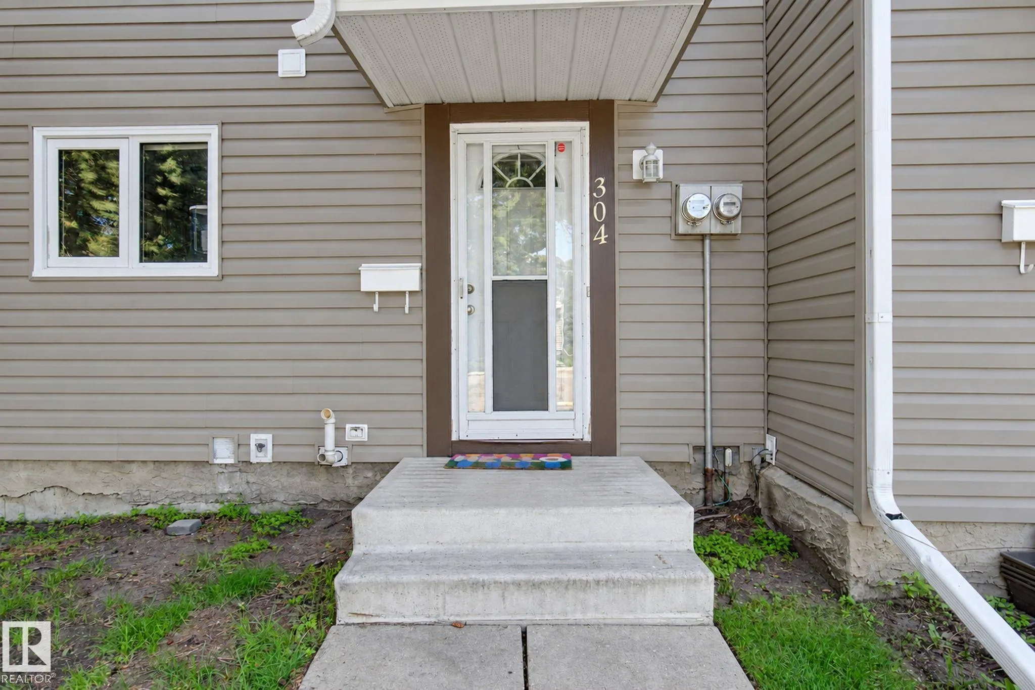 304 SPRUCE Glen