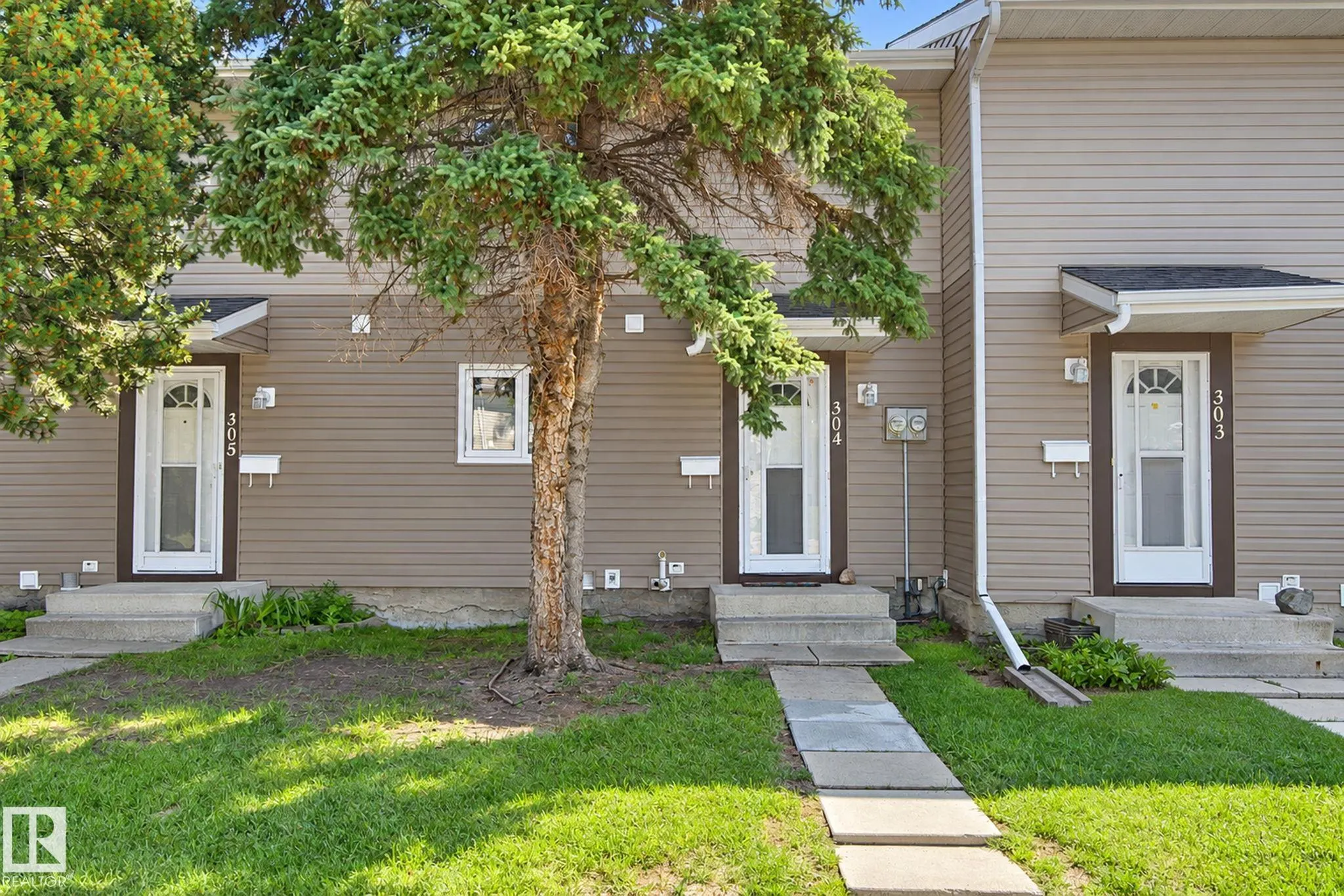 304 SPRUCE Glen