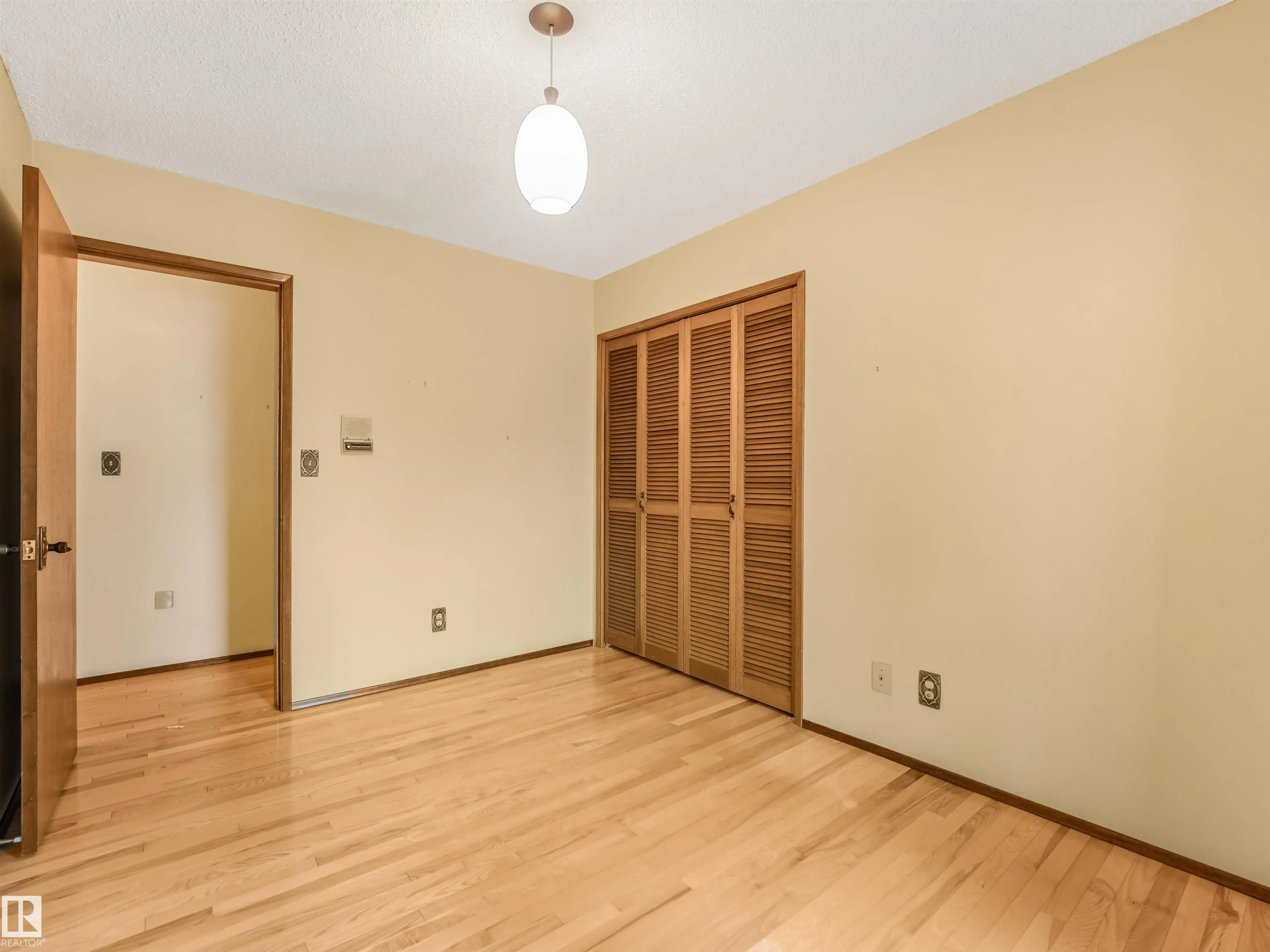 15103 92 Street
