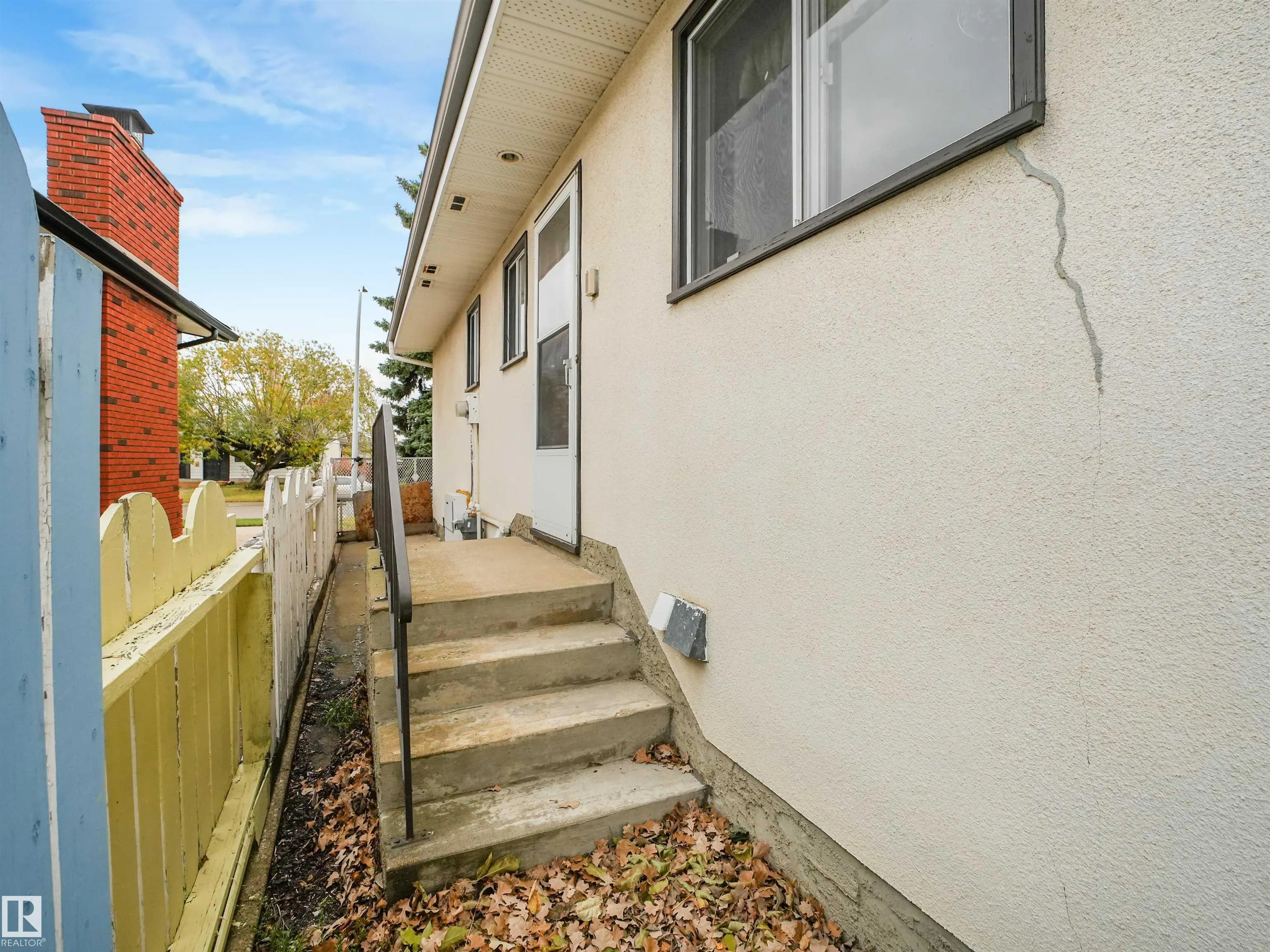 15103 92 Street
