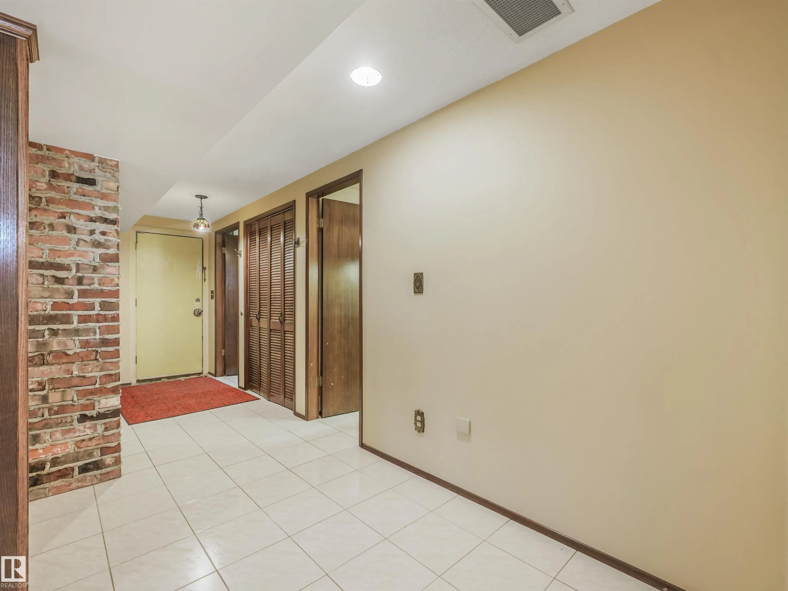 15103 92 Street