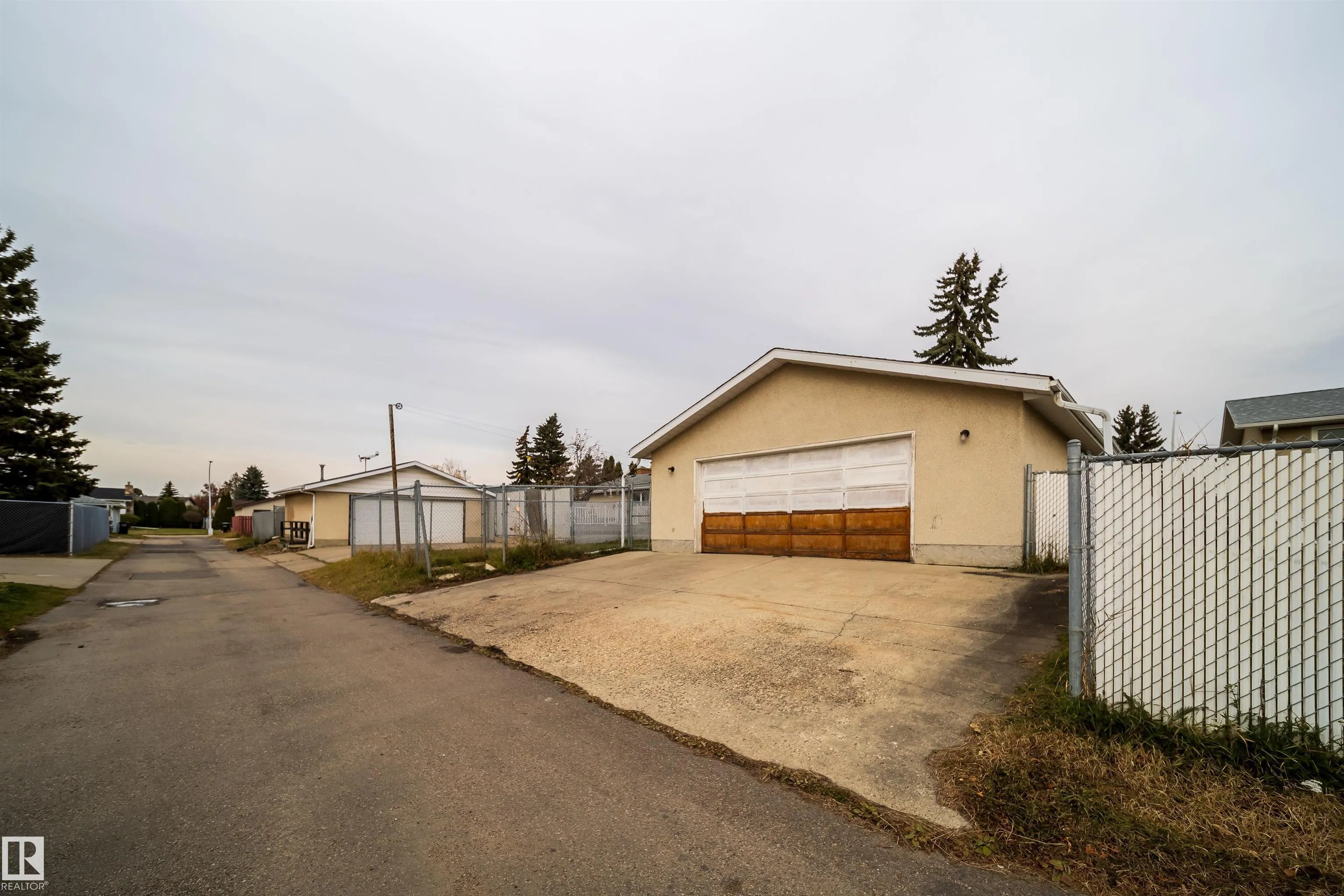 7807 144 Avenue