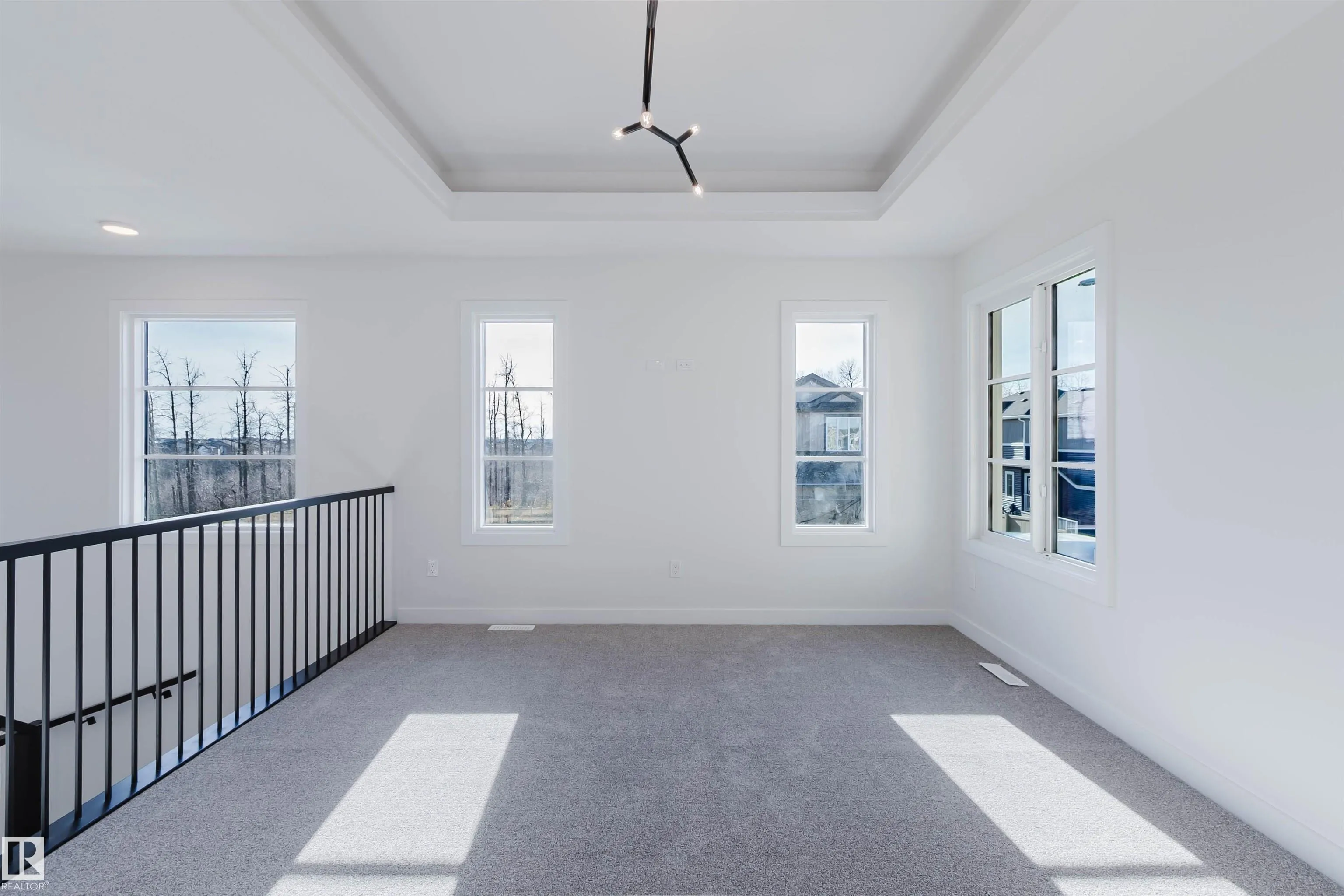 955 Elderberry Landing