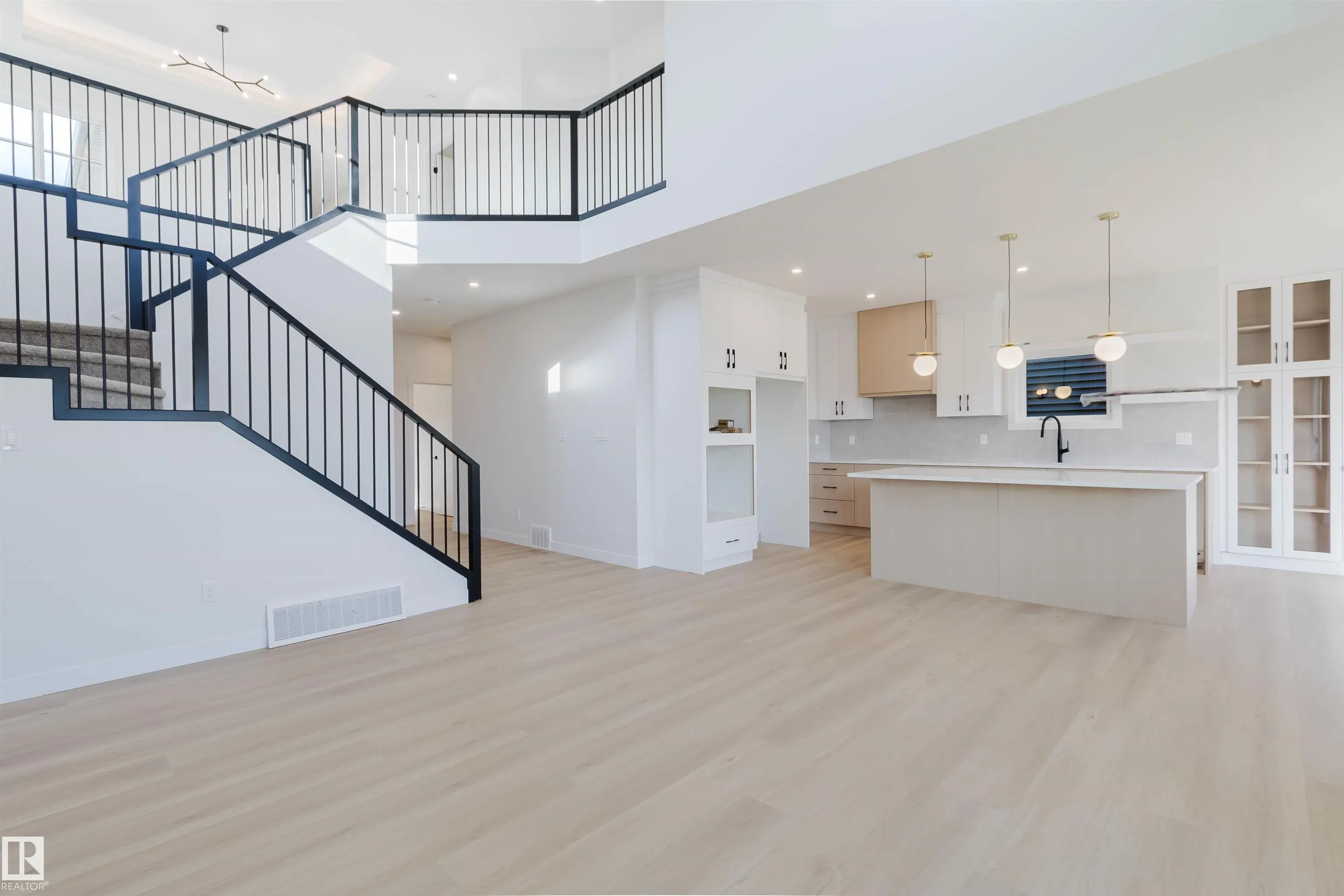955 Elderberry Landing