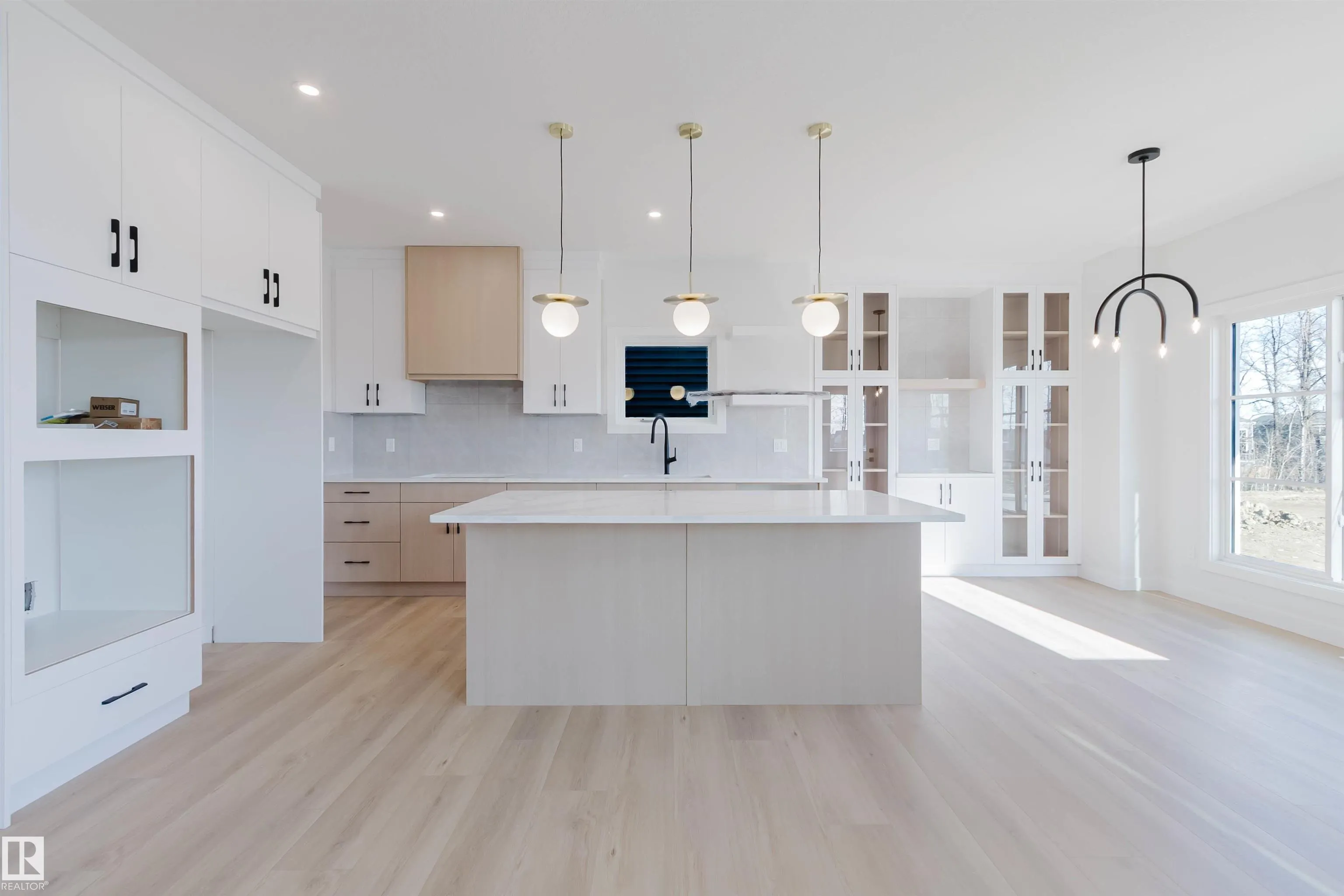 955 Elderberry Landing