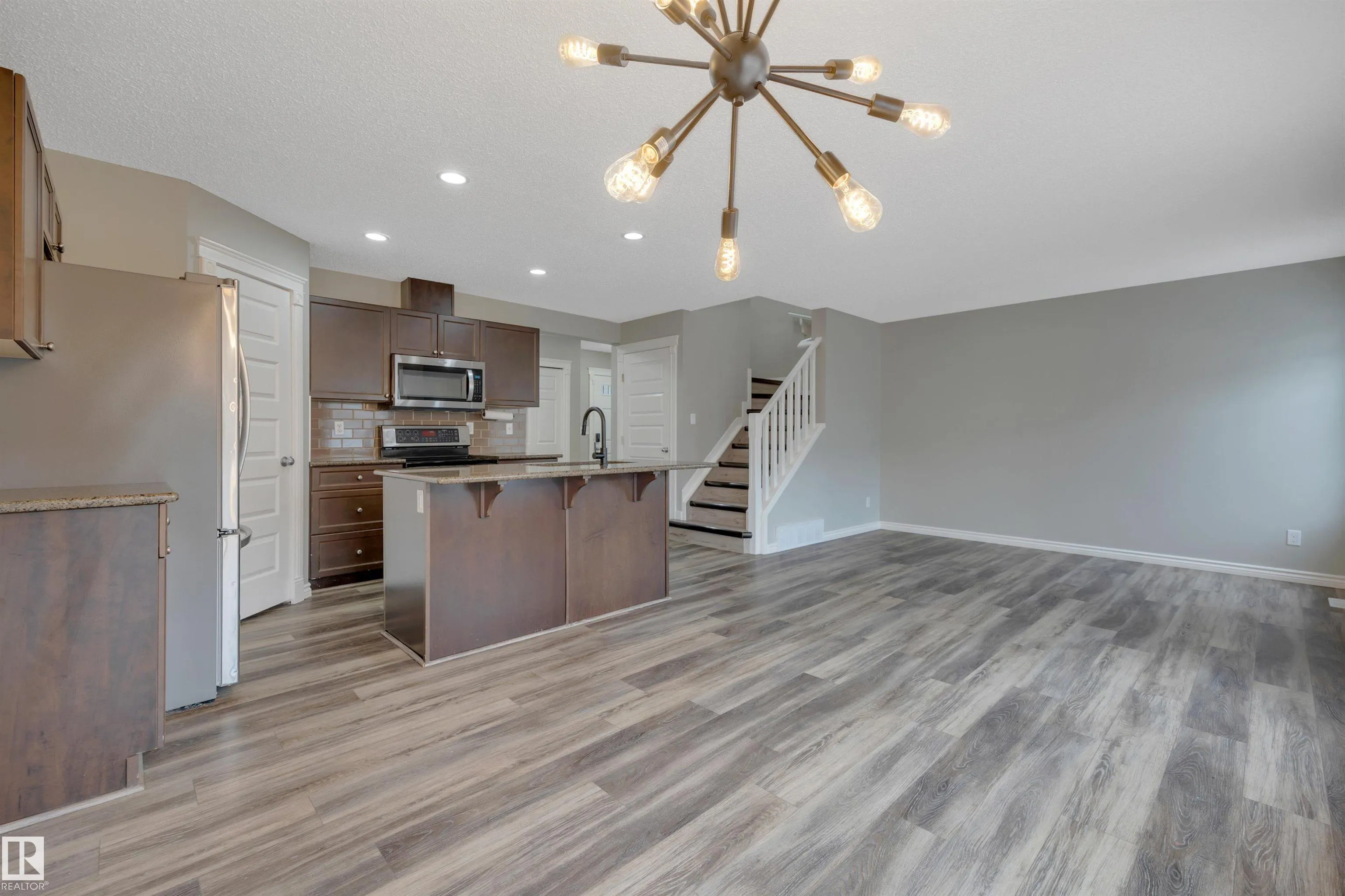 1706 CUNNINGHAM Way