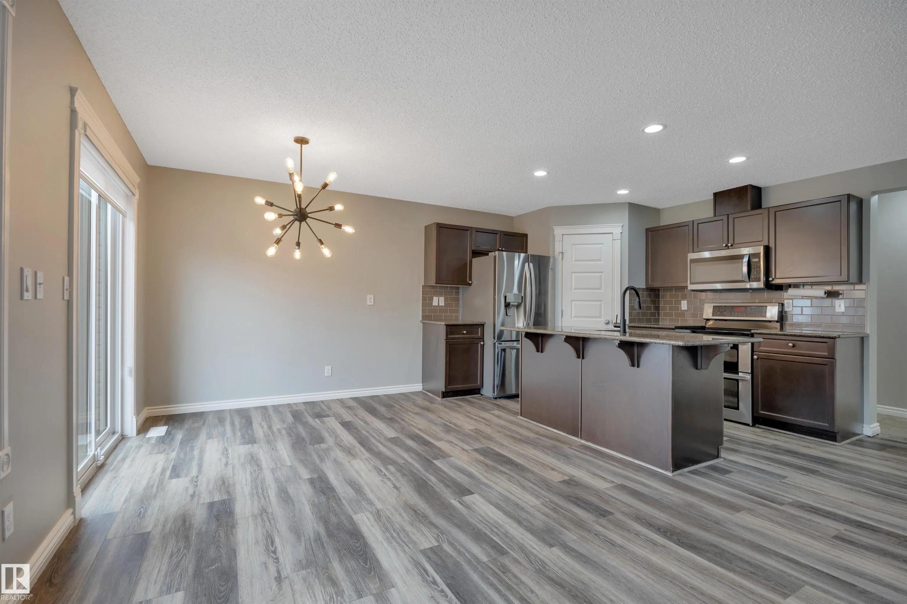 1706 CUNNINGHAM Way