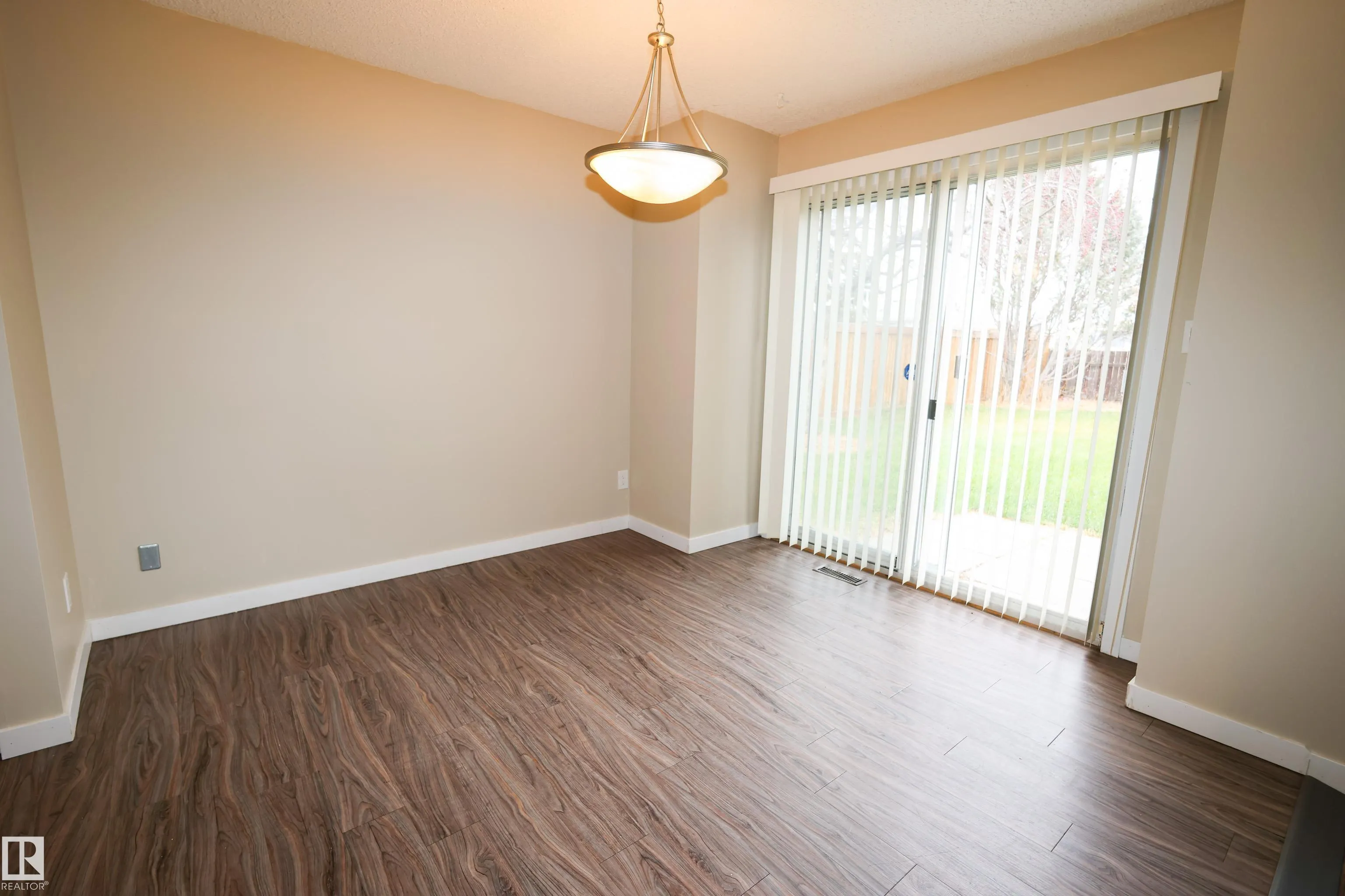 709 GRANDIN Drive