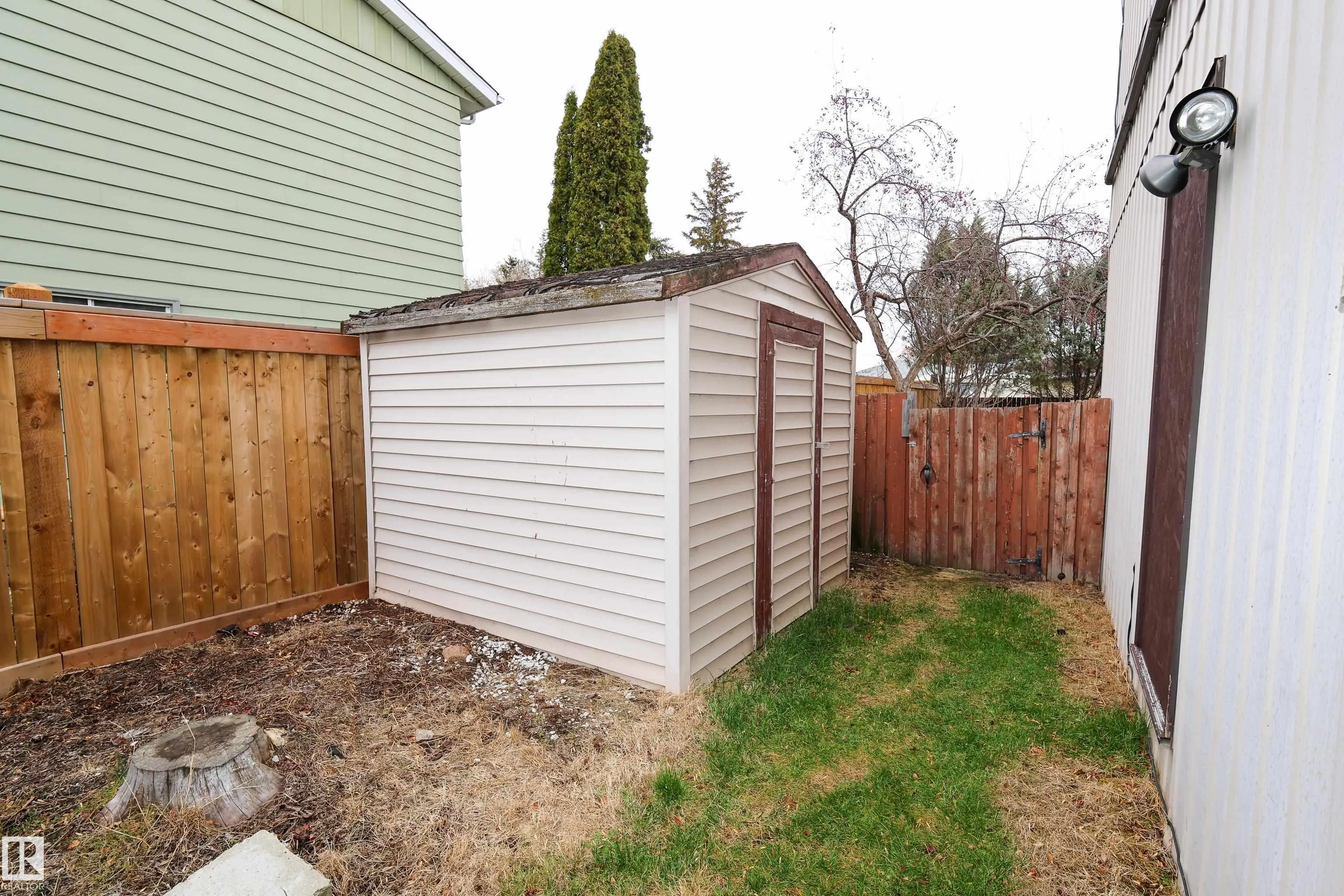 709 GRANDIN Drive
