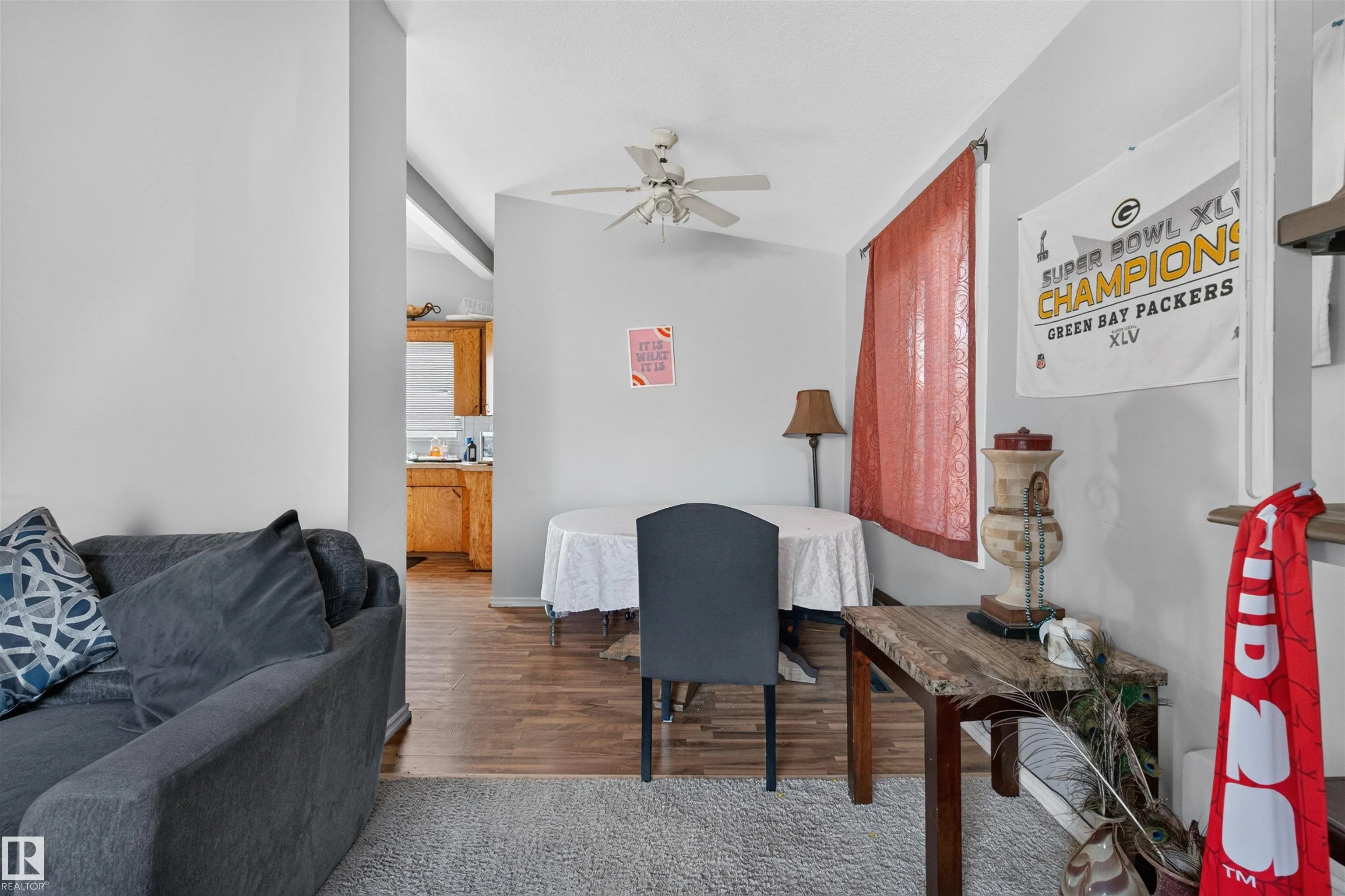 6815 101 Avenue