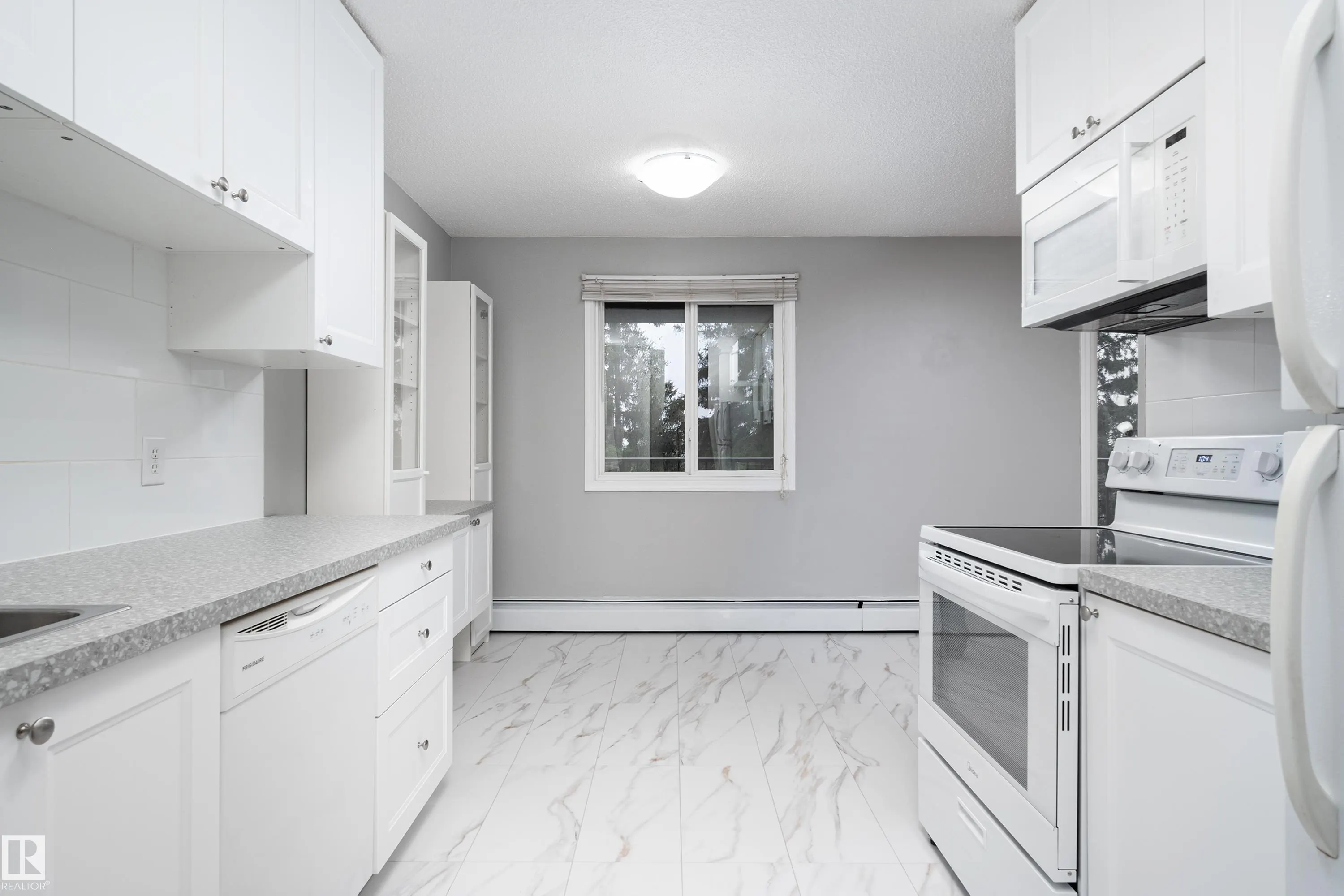 237 WOODVALE Road