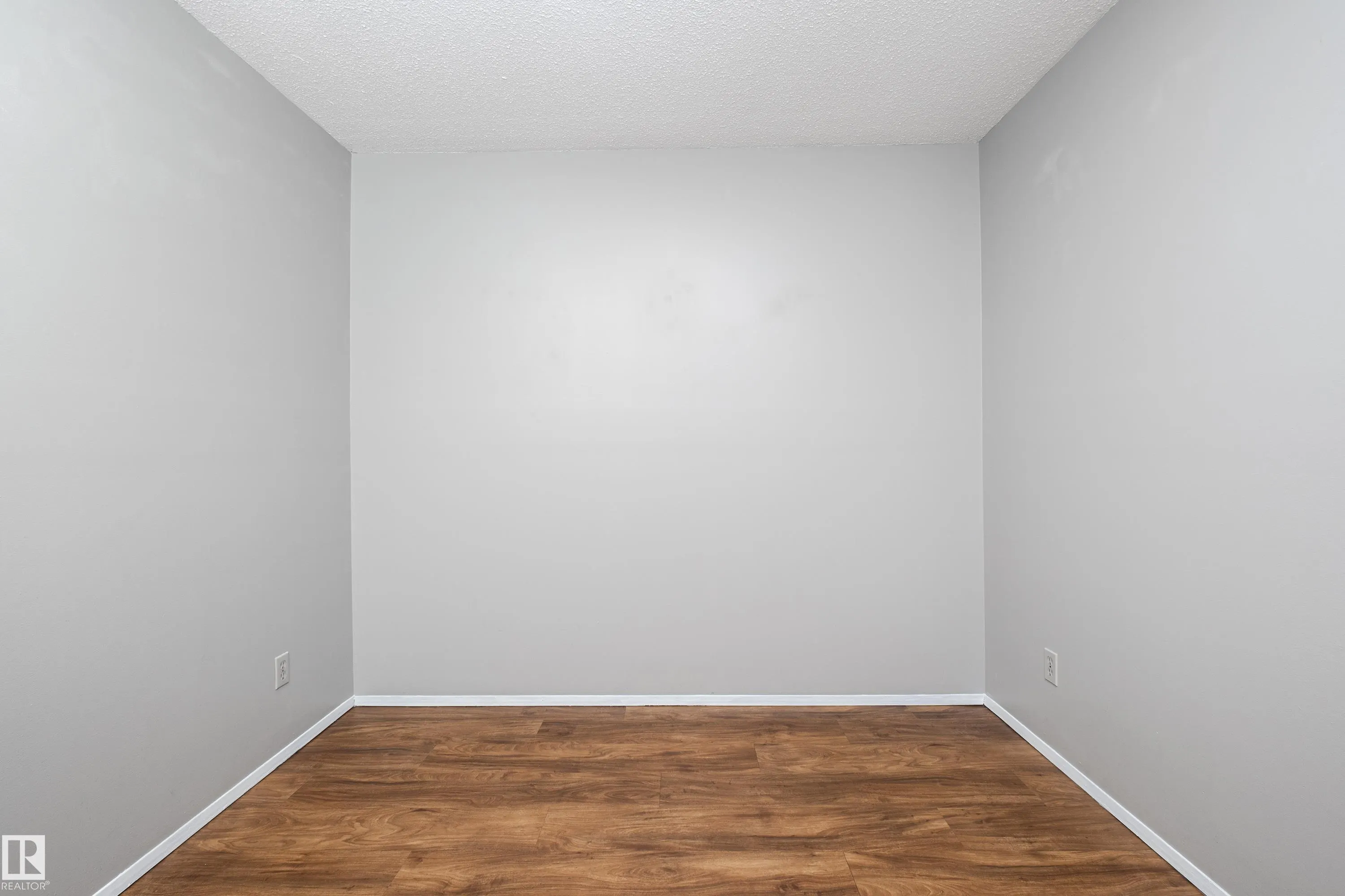 237 WOODVALE Road