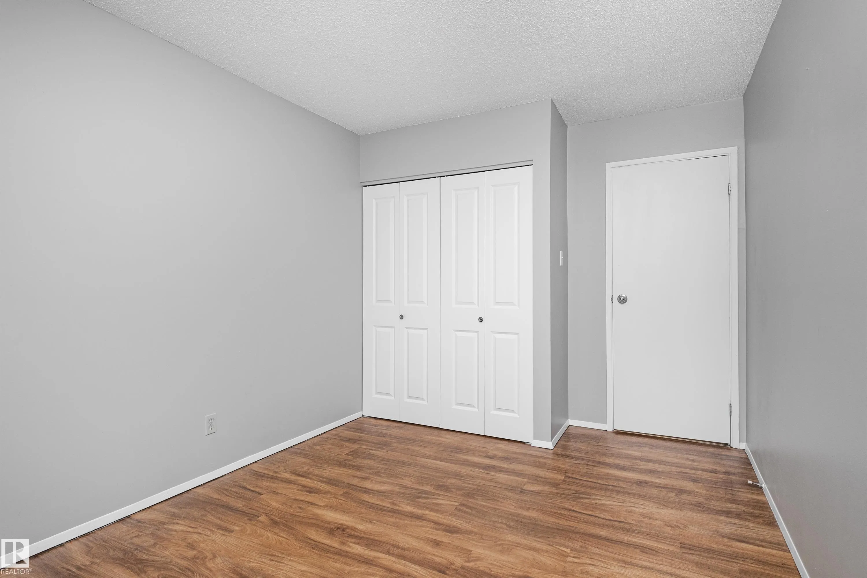 237 WOODVALE Road
